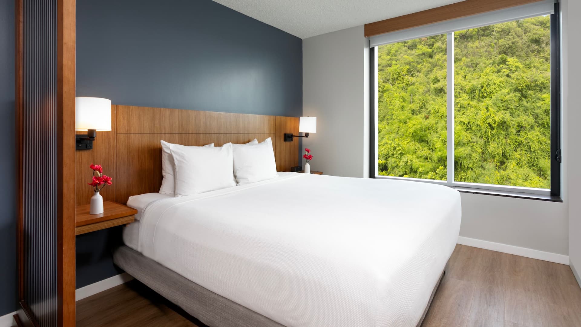 3 von 6 Hyatt Place Bayamón King Bed