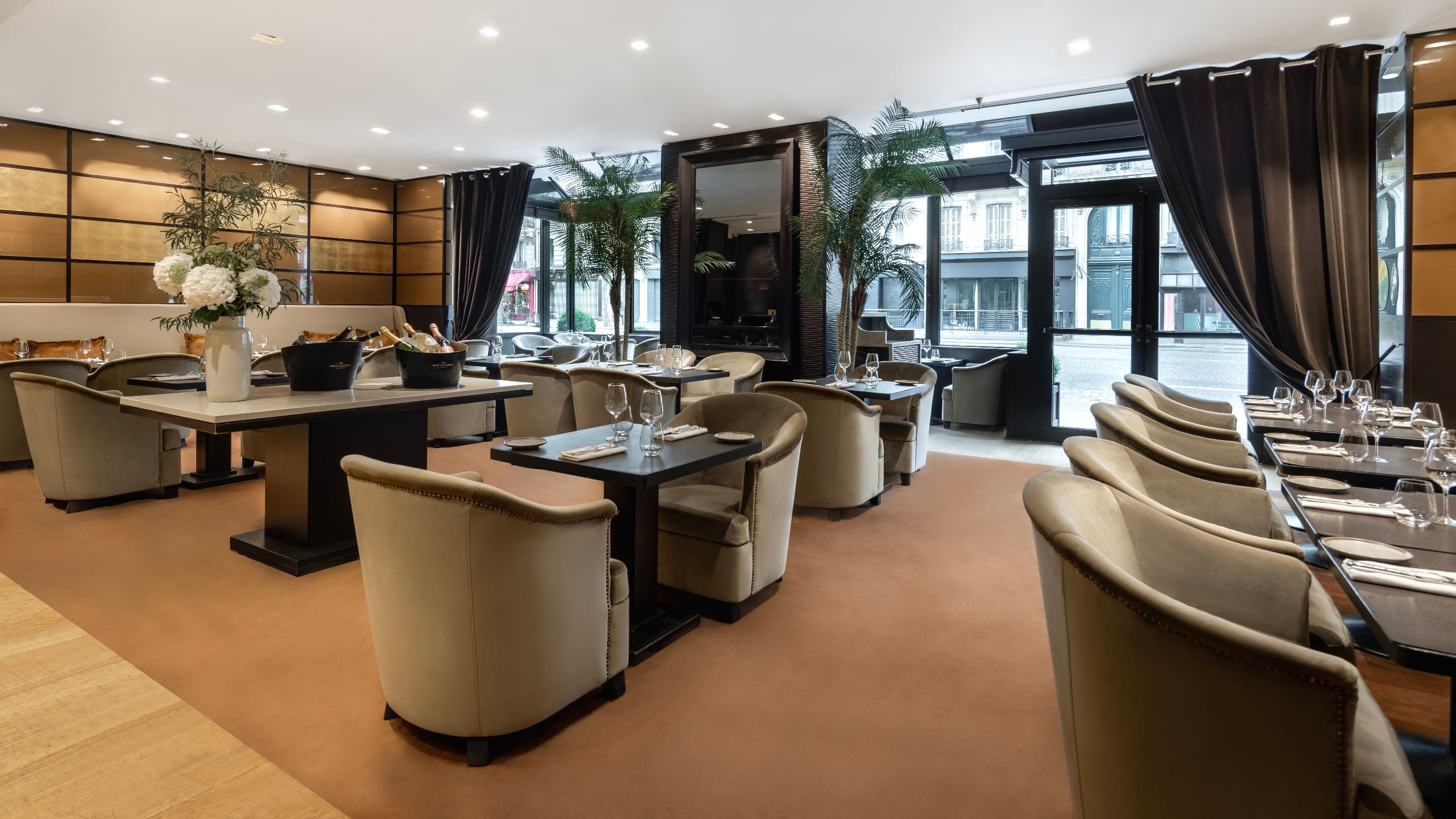 Hyatt Paris Madeleine Cafe M Restaurant