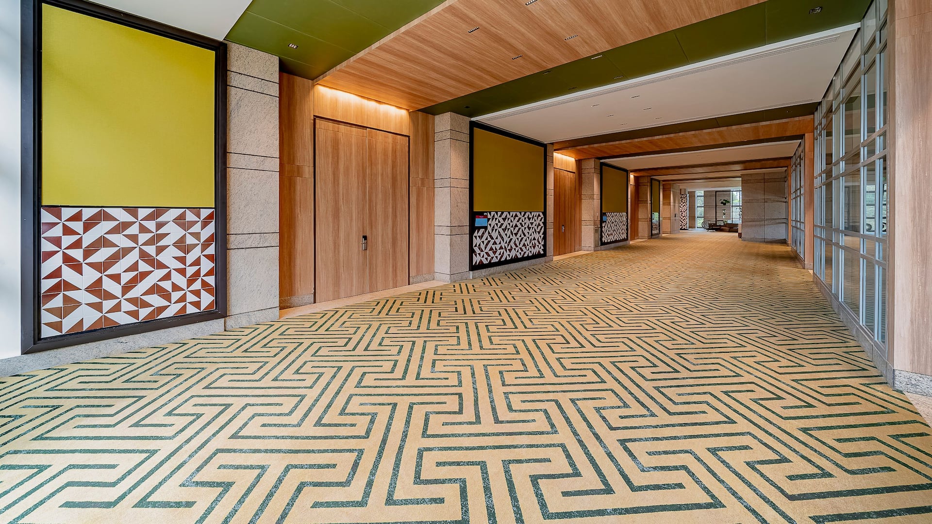 6 of 8 Grand Hyatt São Paulo Vanguard Foyer