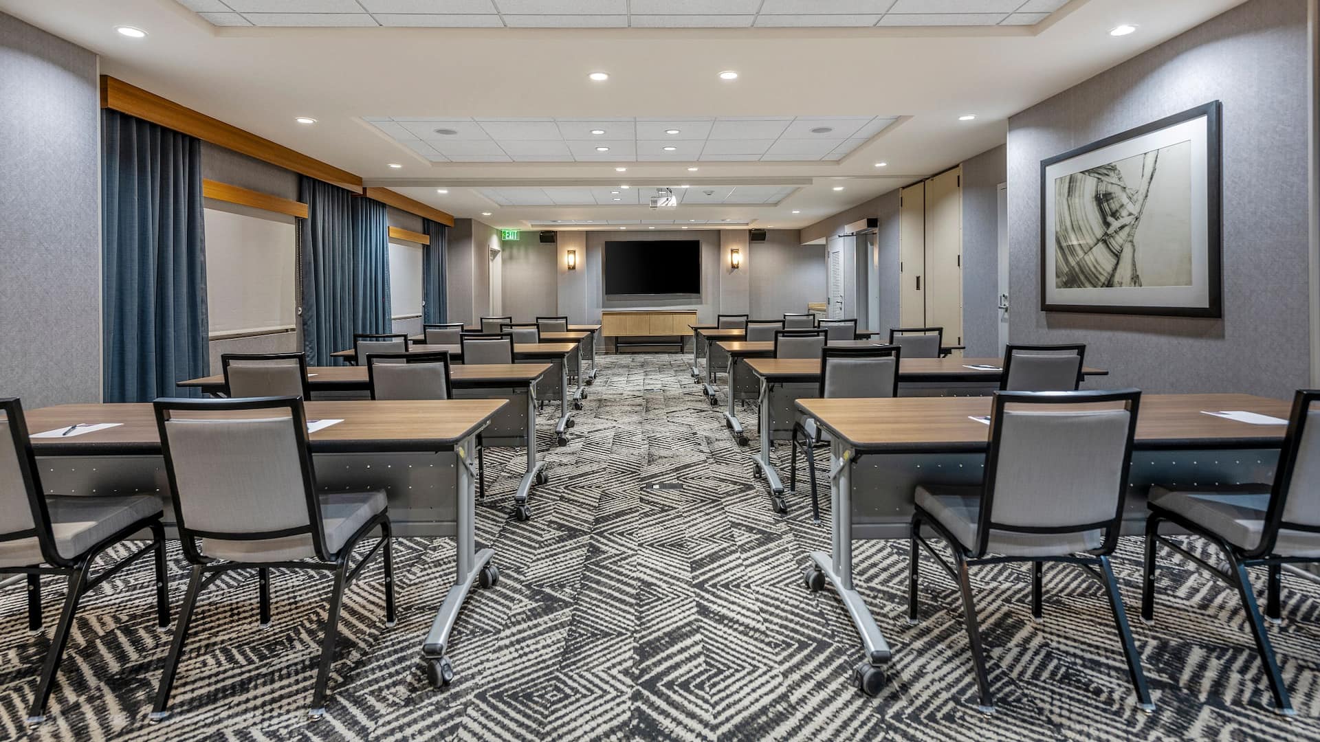 Hyatt Place Phoenix/Chandler-Fashion Center Meeting Room Classroom Setup
