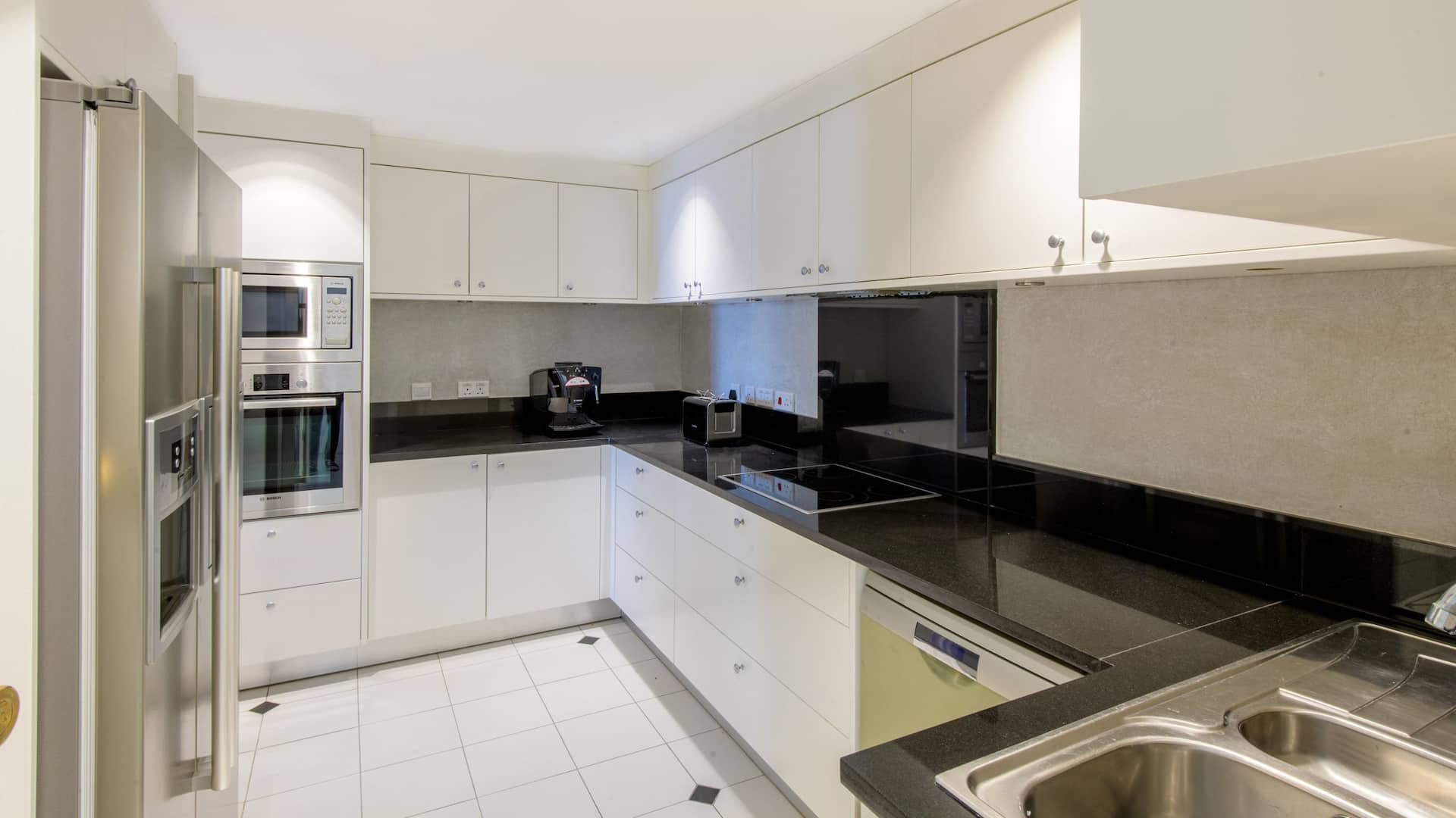 Meikles Hotel Meikles Presidential Suite Kitchenette