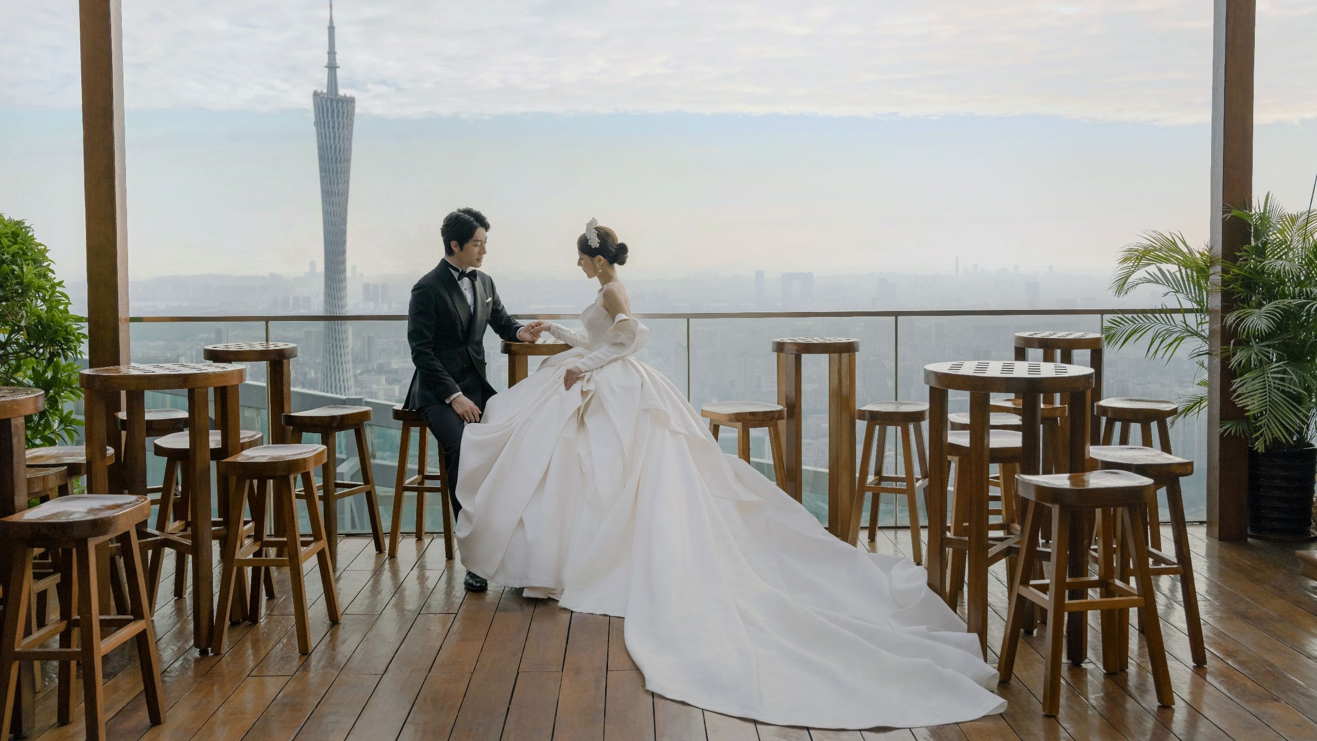 Park Hyatt Guangzhou Rooftop Bar Wedding Bride Groom