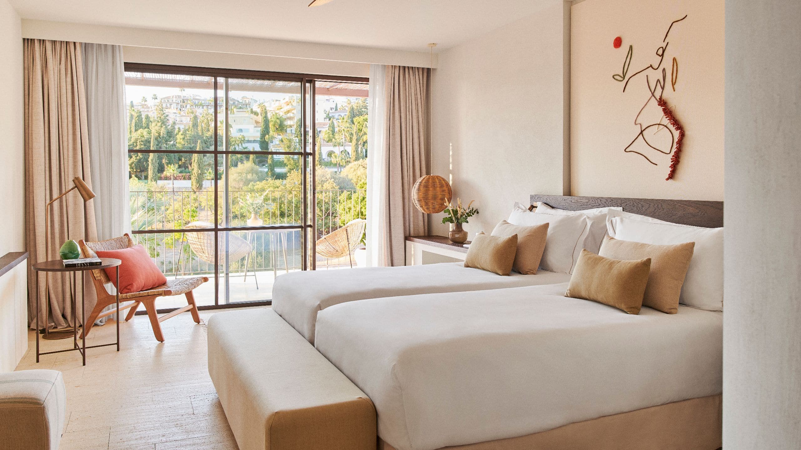 La Zambra Resort King Bed