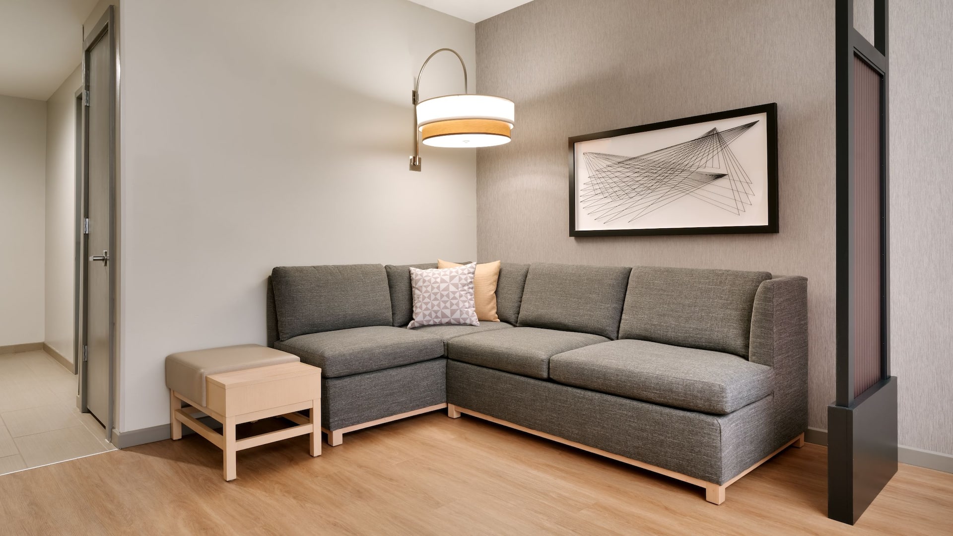2/4 Hyatt Place at Anaheim Resort/Convention Center Sofabed