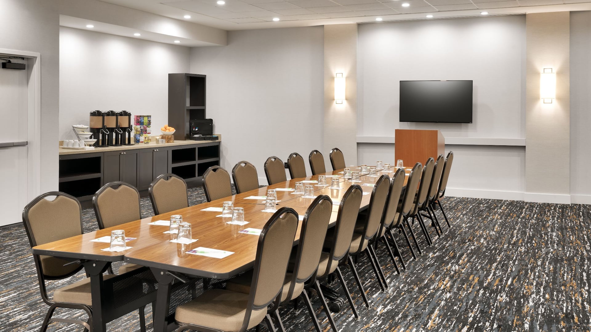Hyatt Place at Anaheim Resort/Convention Center Boardroom
