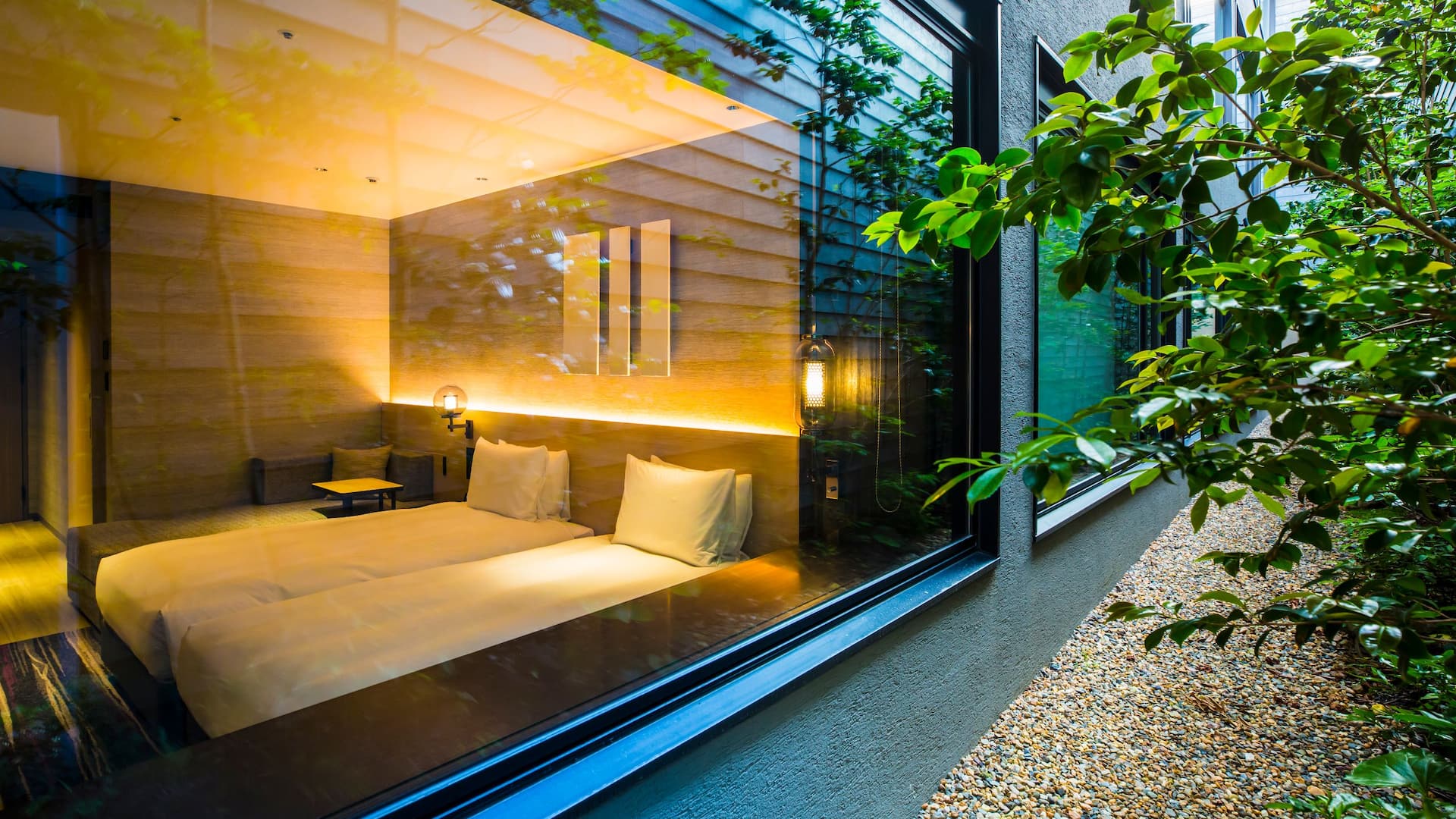 Hyatt Place Kyoto Deluxe Twin Bed From Outside Day