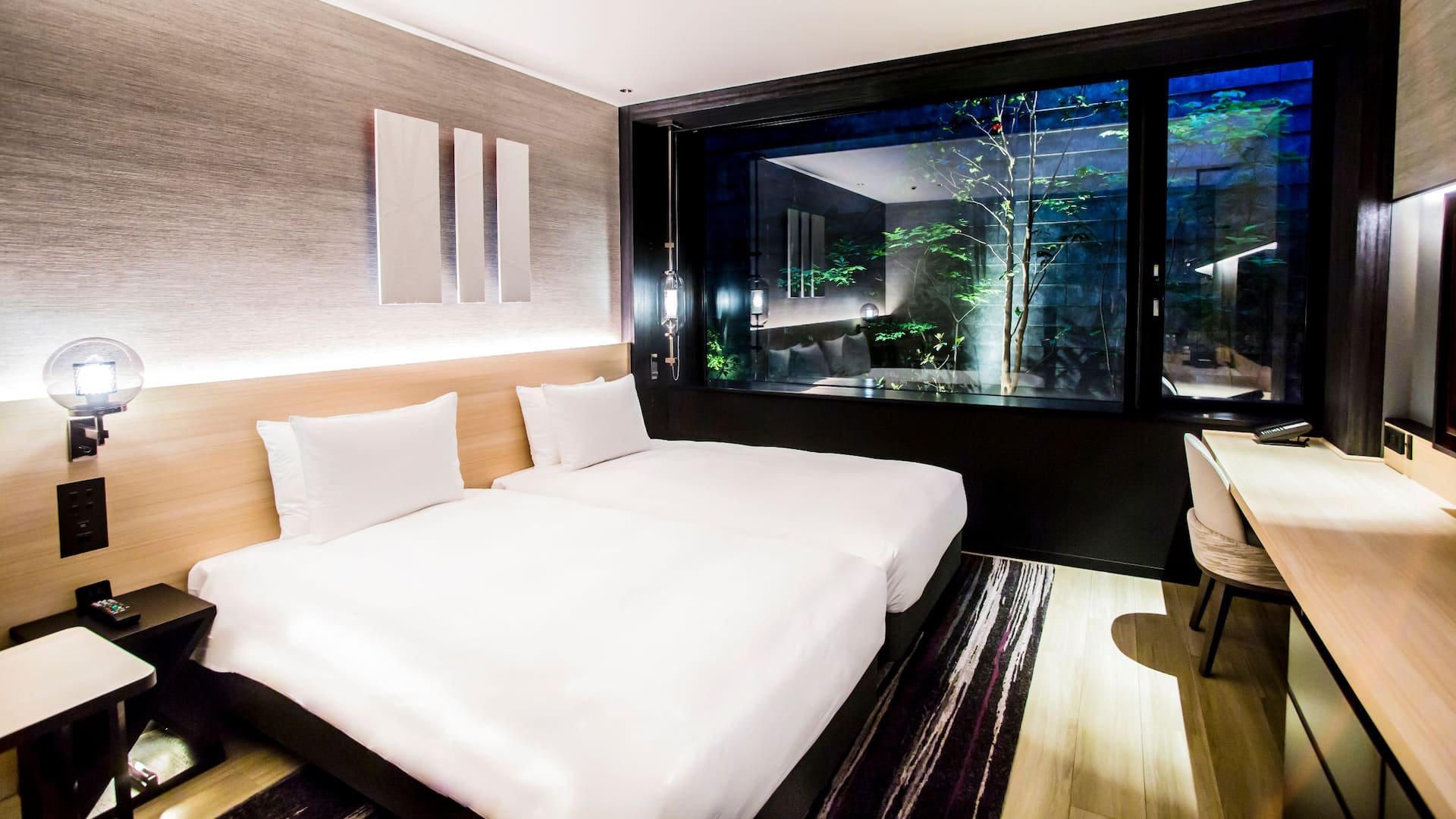 Hyatt Place Kyoto Deluxe Twin Bed View Nighttime