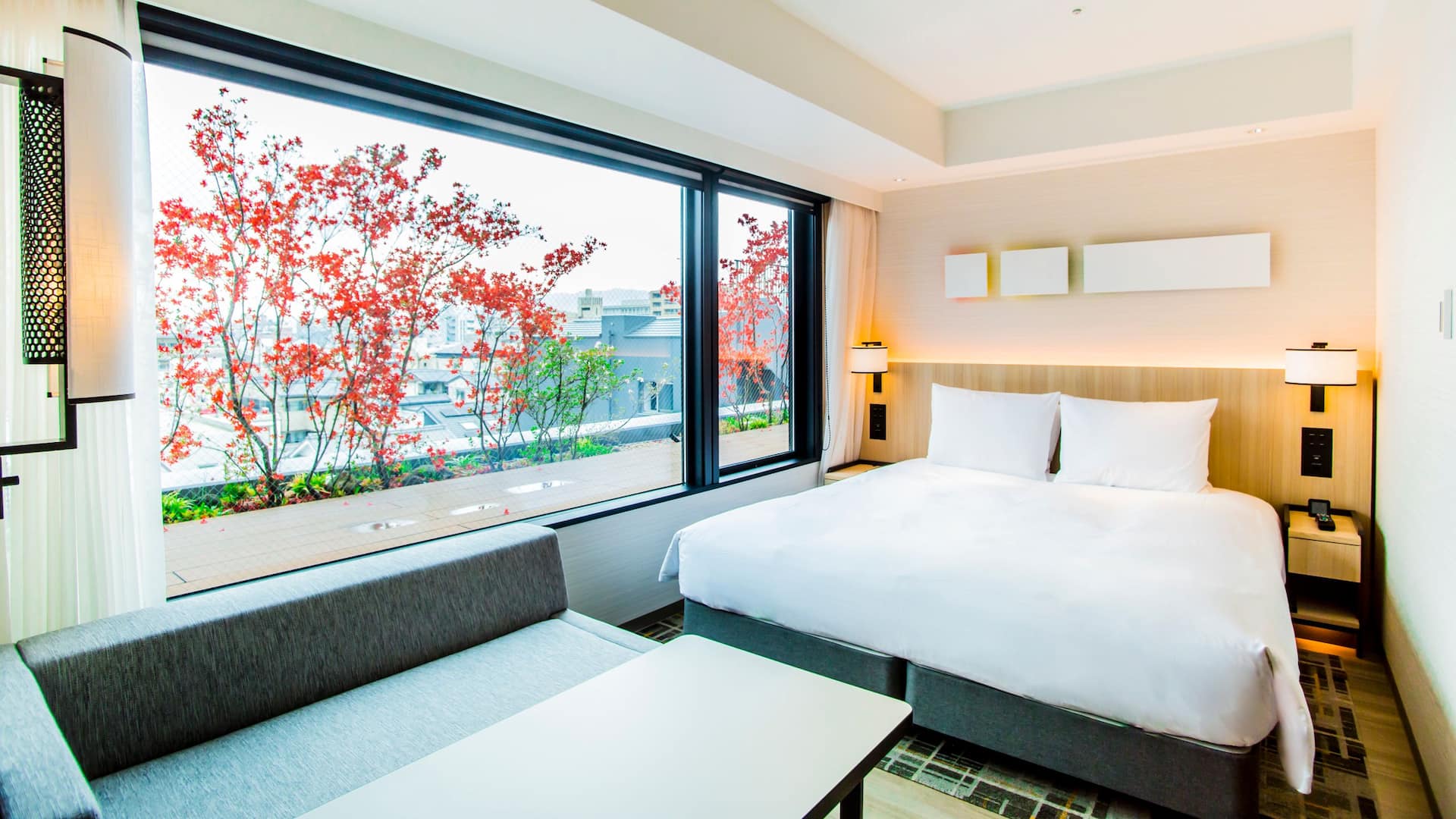 Hyatt Place Kyoto Main Deluxe King Bed Layout