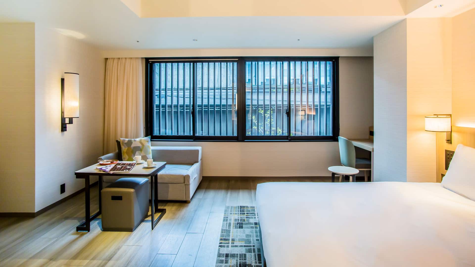 Hyatt Place Kyoto Main Premium King Free Space Bed