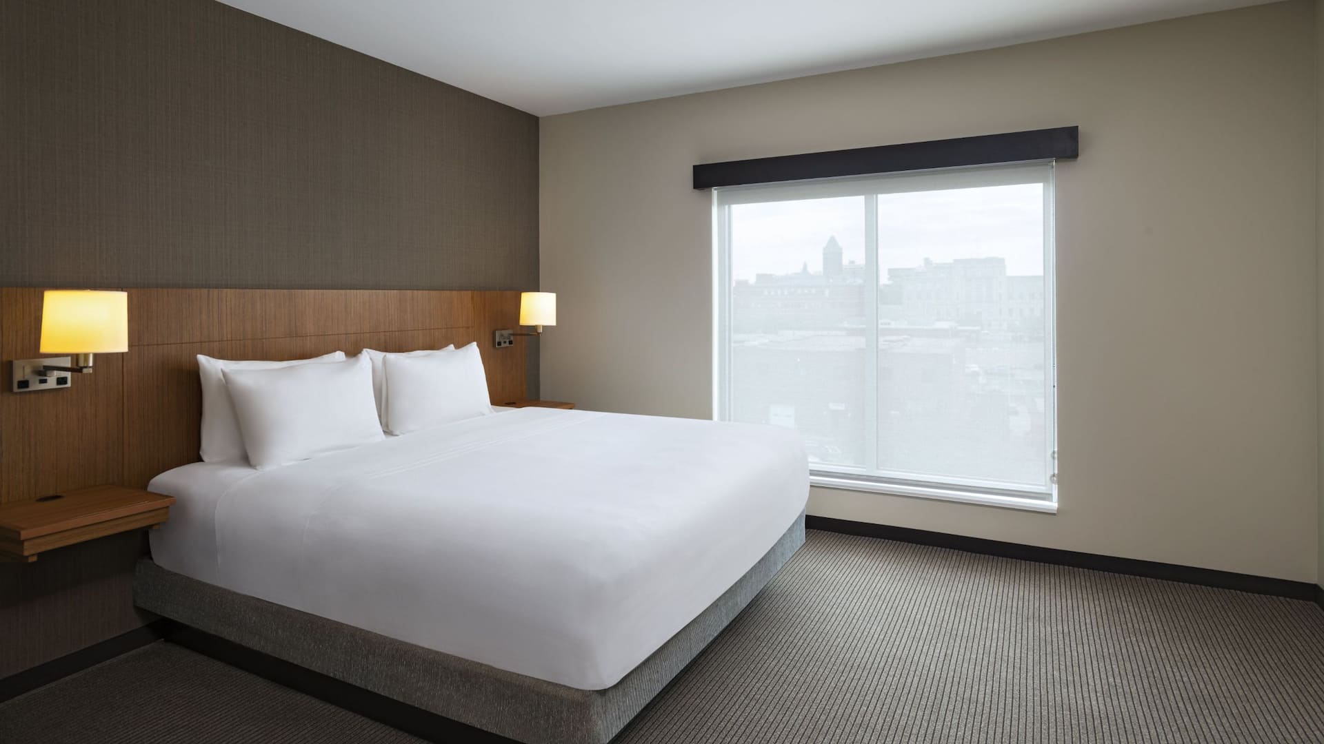 Hyatt Place Greensboro / Downtown King Bedroom