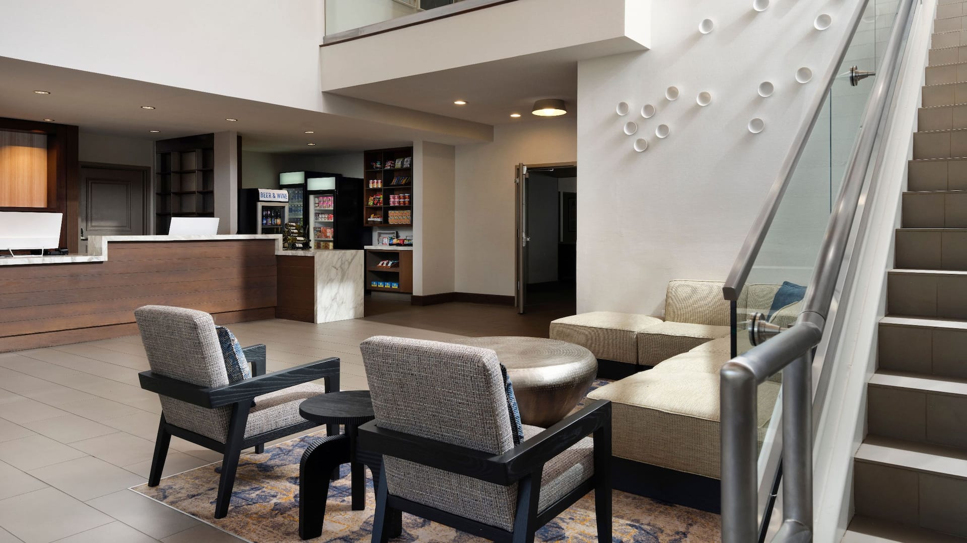 Hyatt House San Diego/Sorrento Mesa Lobby Seating Close Up