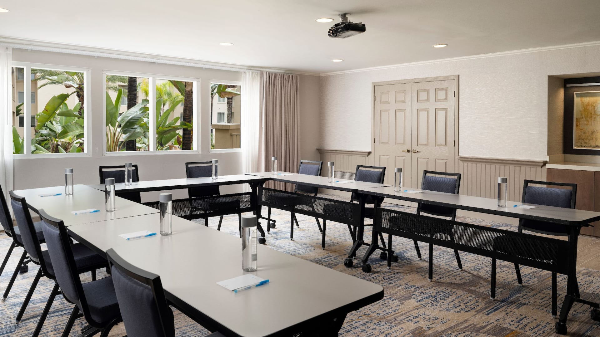 Hyatt House San Diego/Sorrento Mesa Meeting Space U-shape