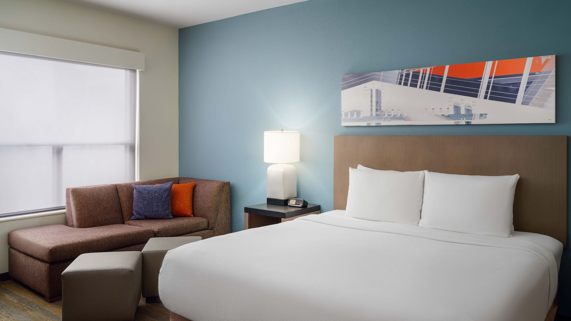 Hyatt House Austin/Downtown King Den Bed