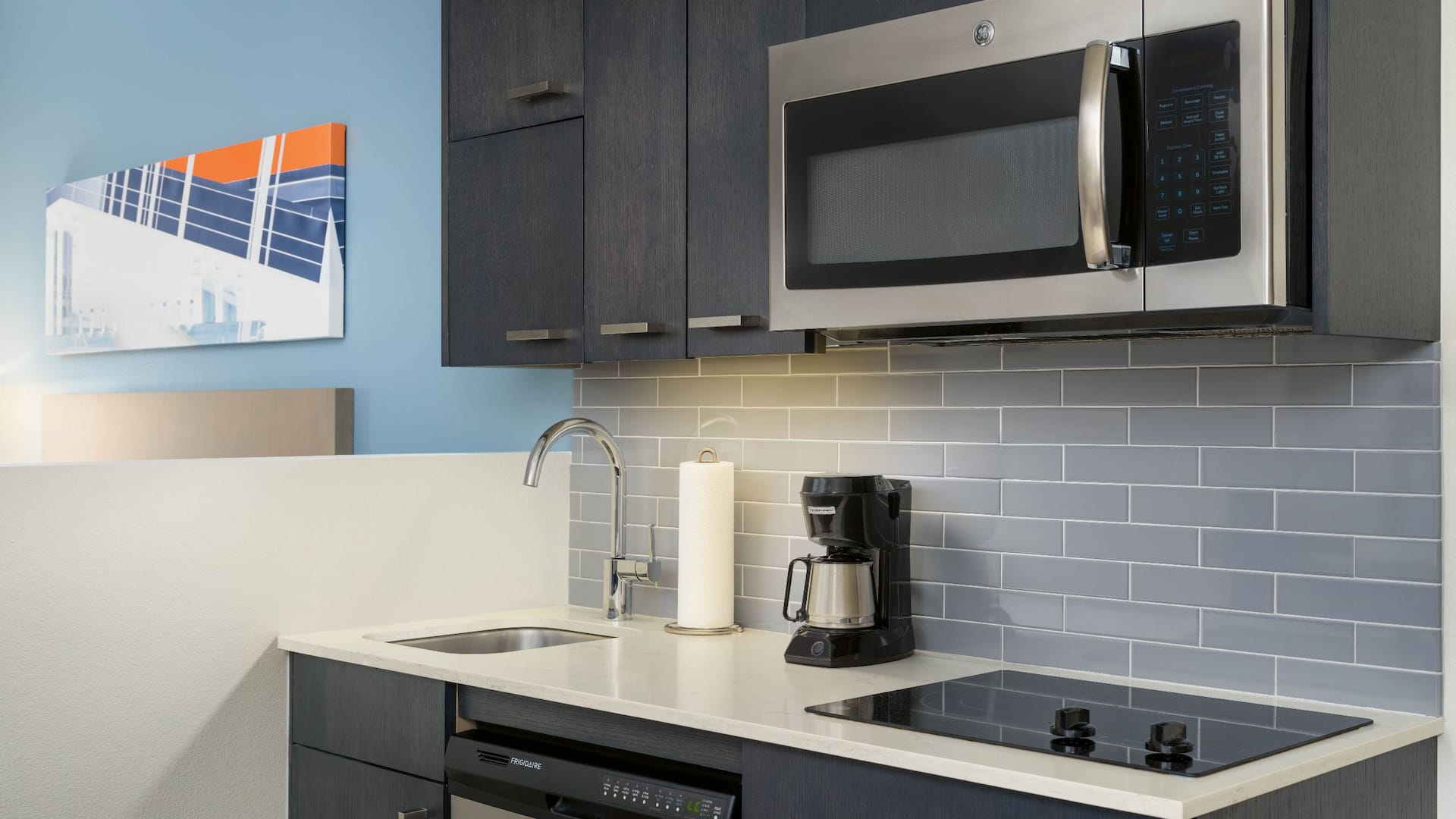 Hyatt House Austin/Downtown Two Queen Specialty Room Kitchen