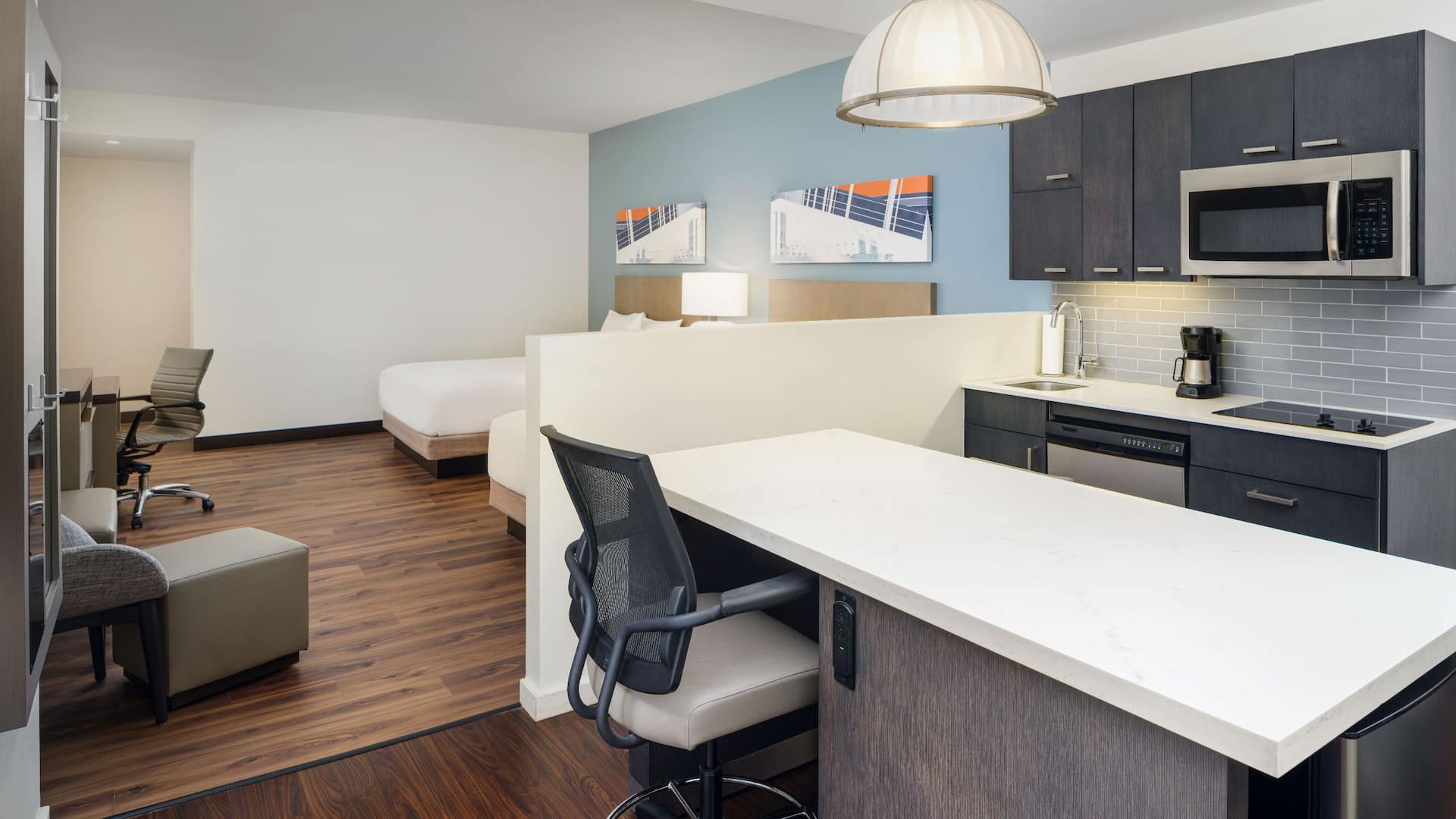 Hyatt House Austin/Downtown Two Queen Specialty Room Overview