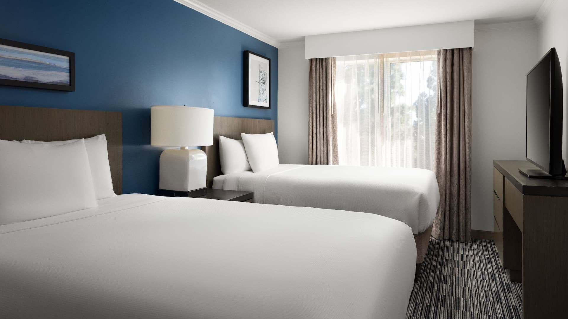 Hyatt House San Diego/Sorrento Mesa One Bedroom Two Queen Guestroom