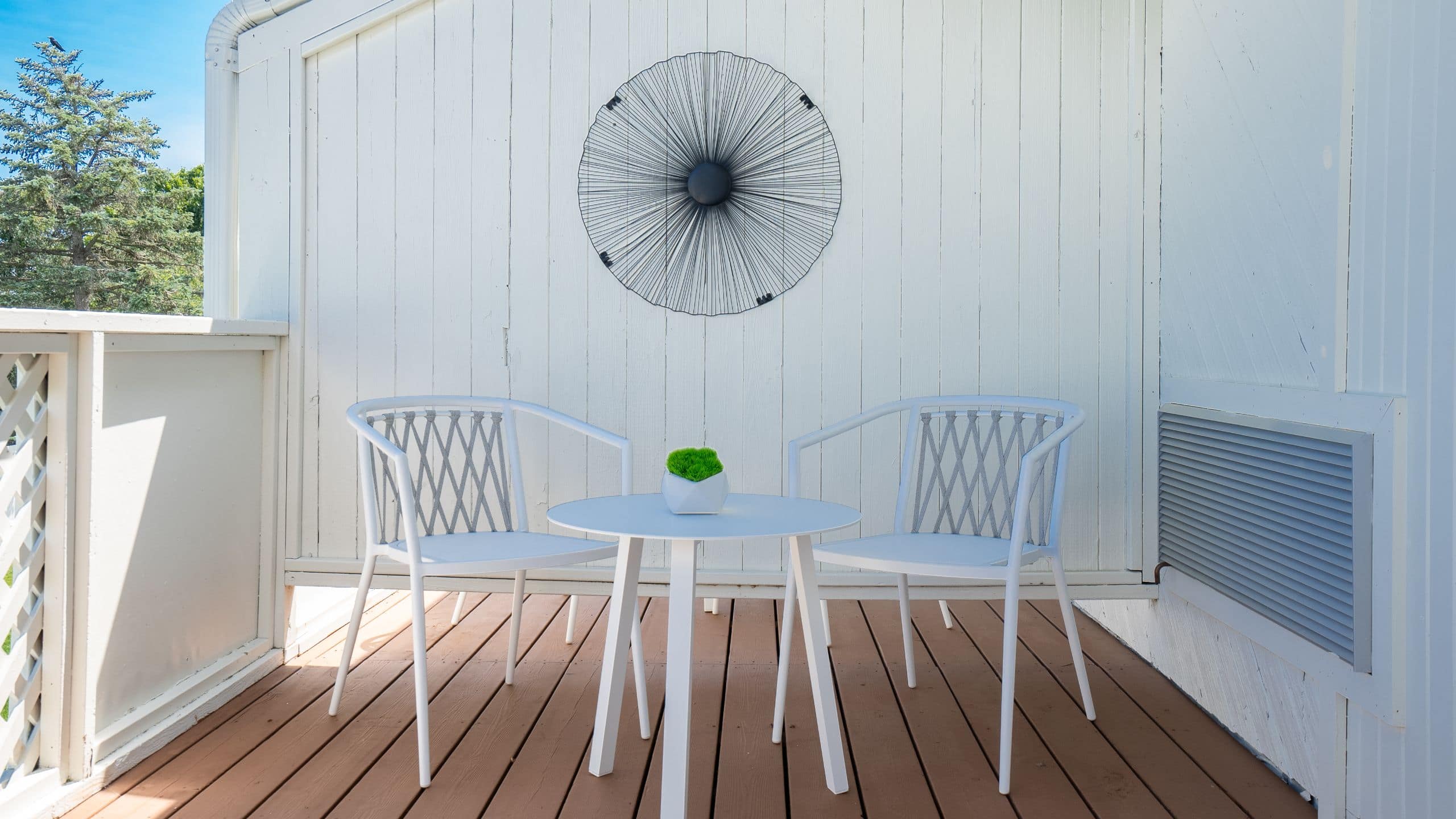 The Bentley Hotel Southampton Guestroom Balcony Area