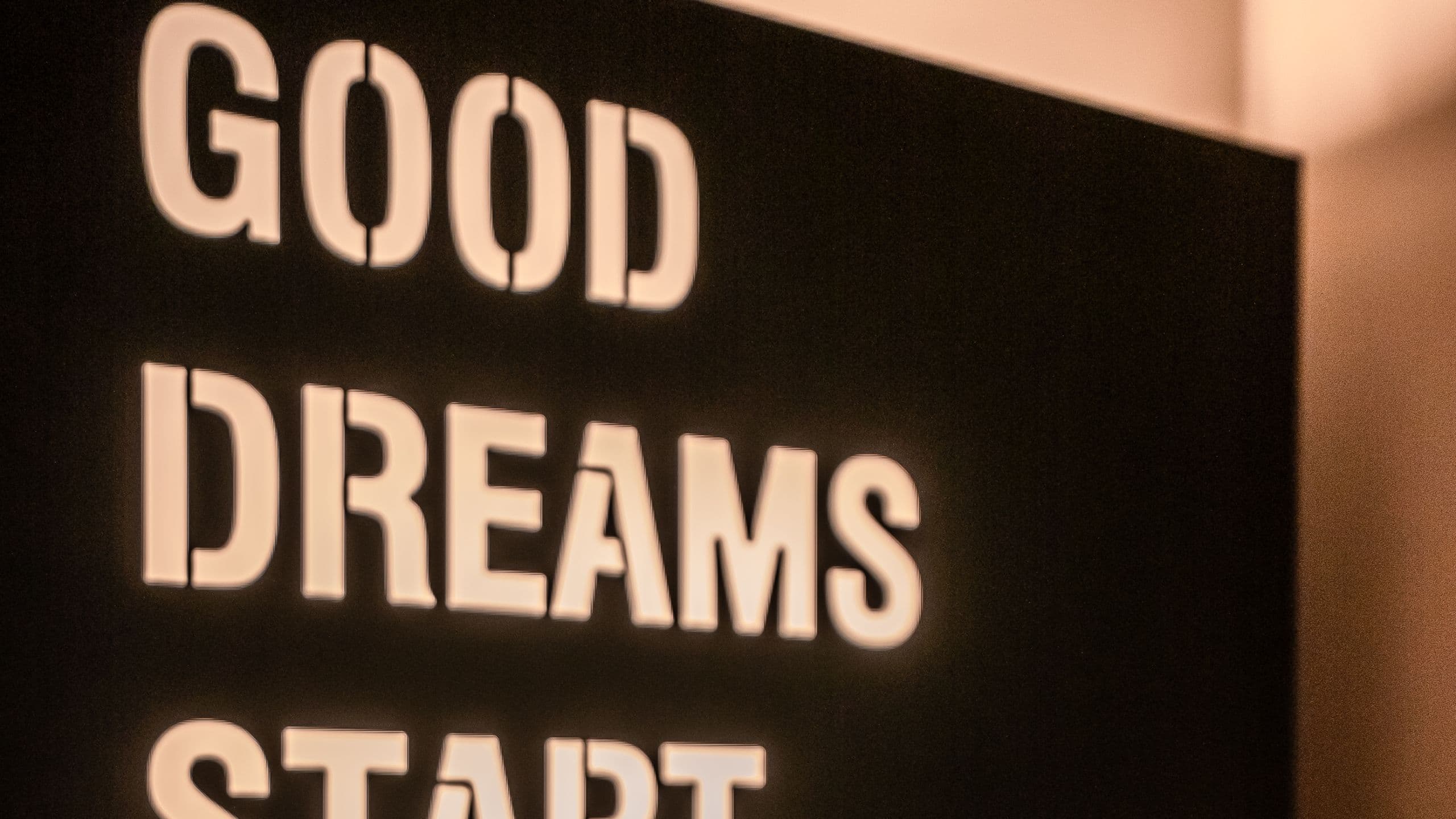 The Bentley Hotel Southampton Good Dreams Start Here Hallway Sign