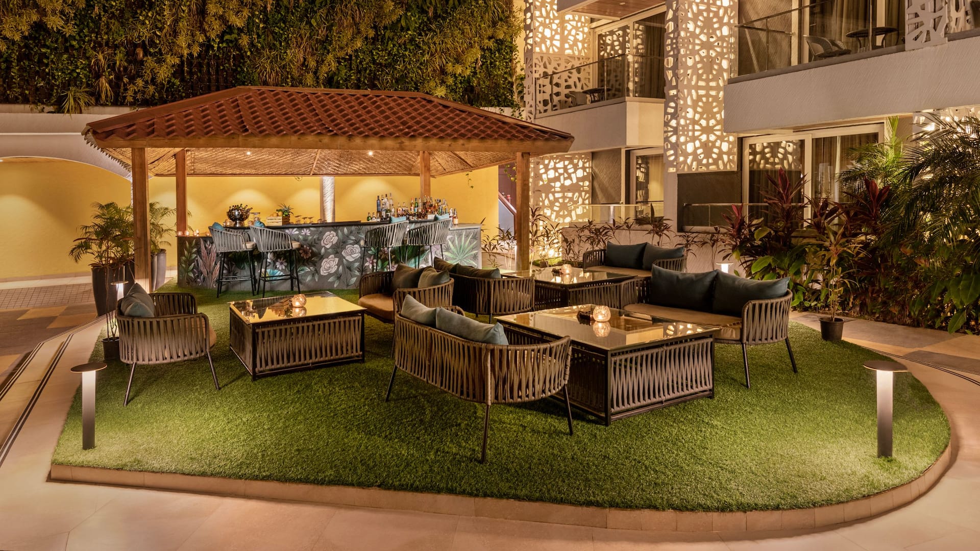 Hyatt Place Goa Candolim Pool Bar