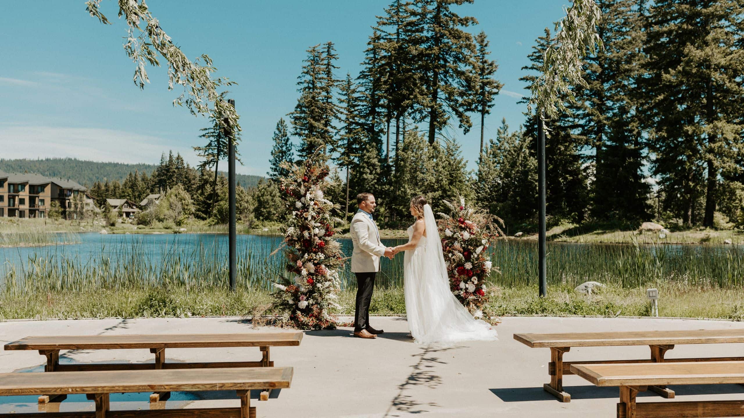 Suncadia Resort Weddings Shoot Summer Ceremony Couple