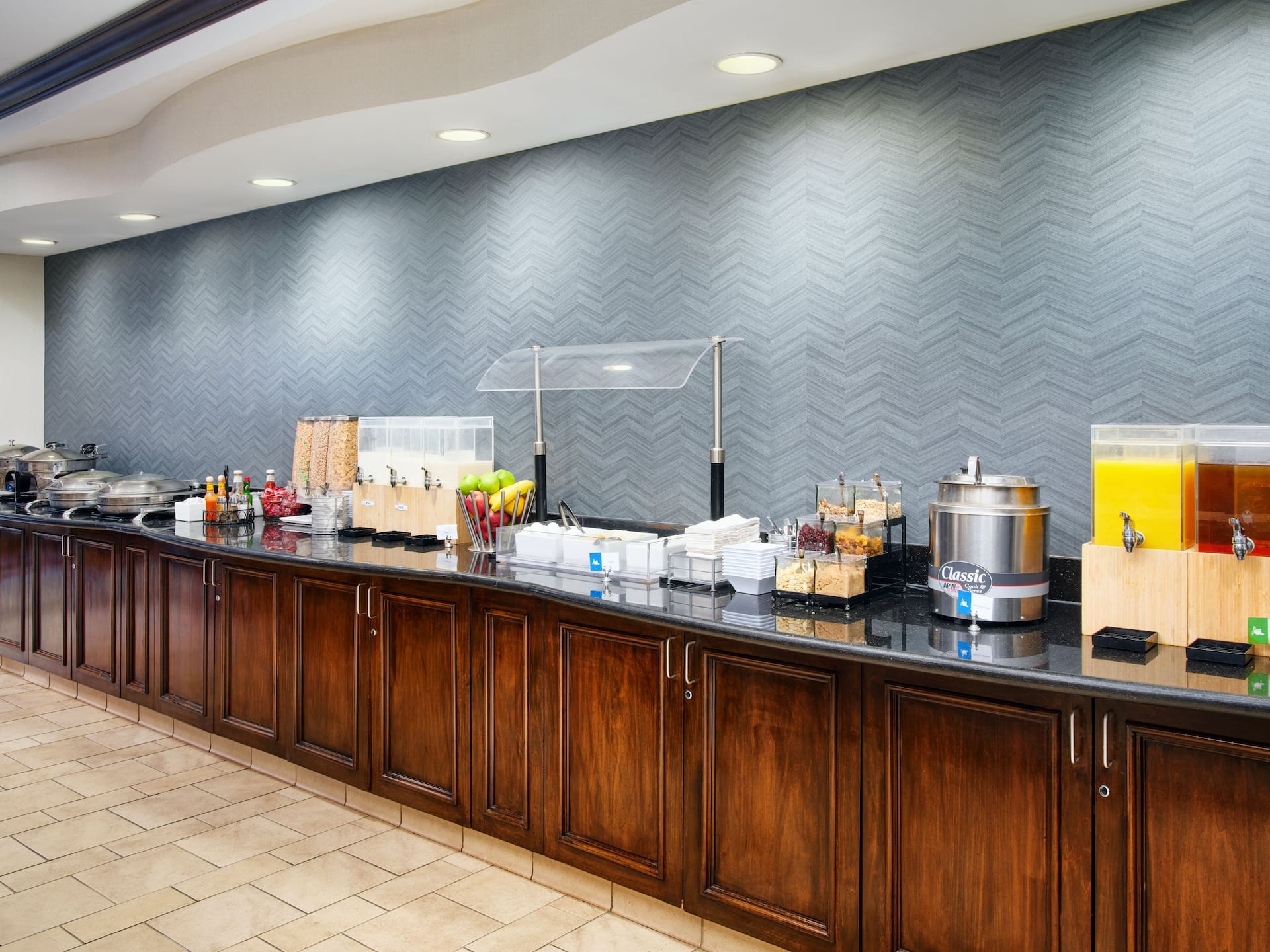 Hyatt House Sterling/Dulles Airport-North Breakfast Buffet