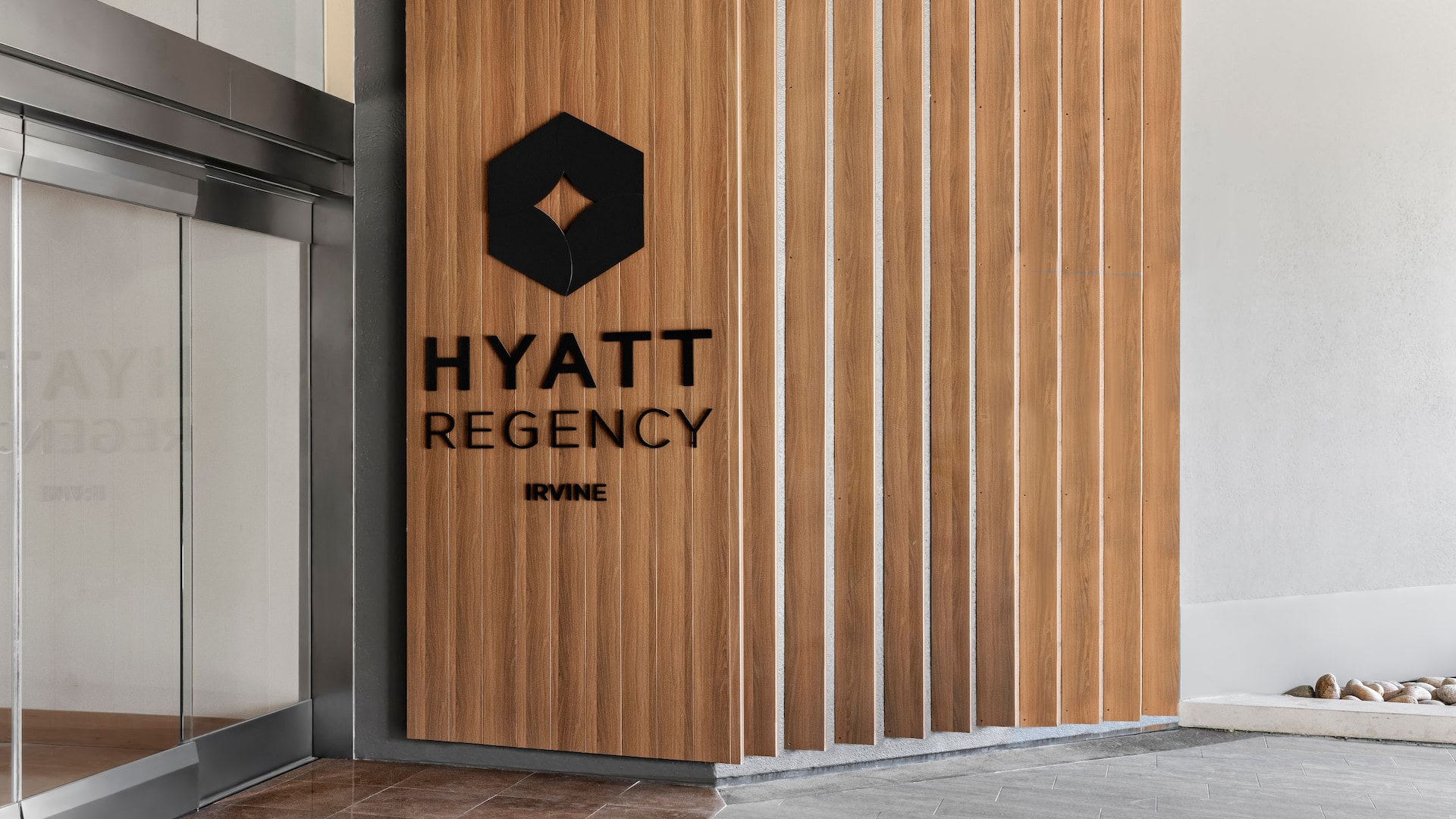 Hyatt Regency Irvine Entrance