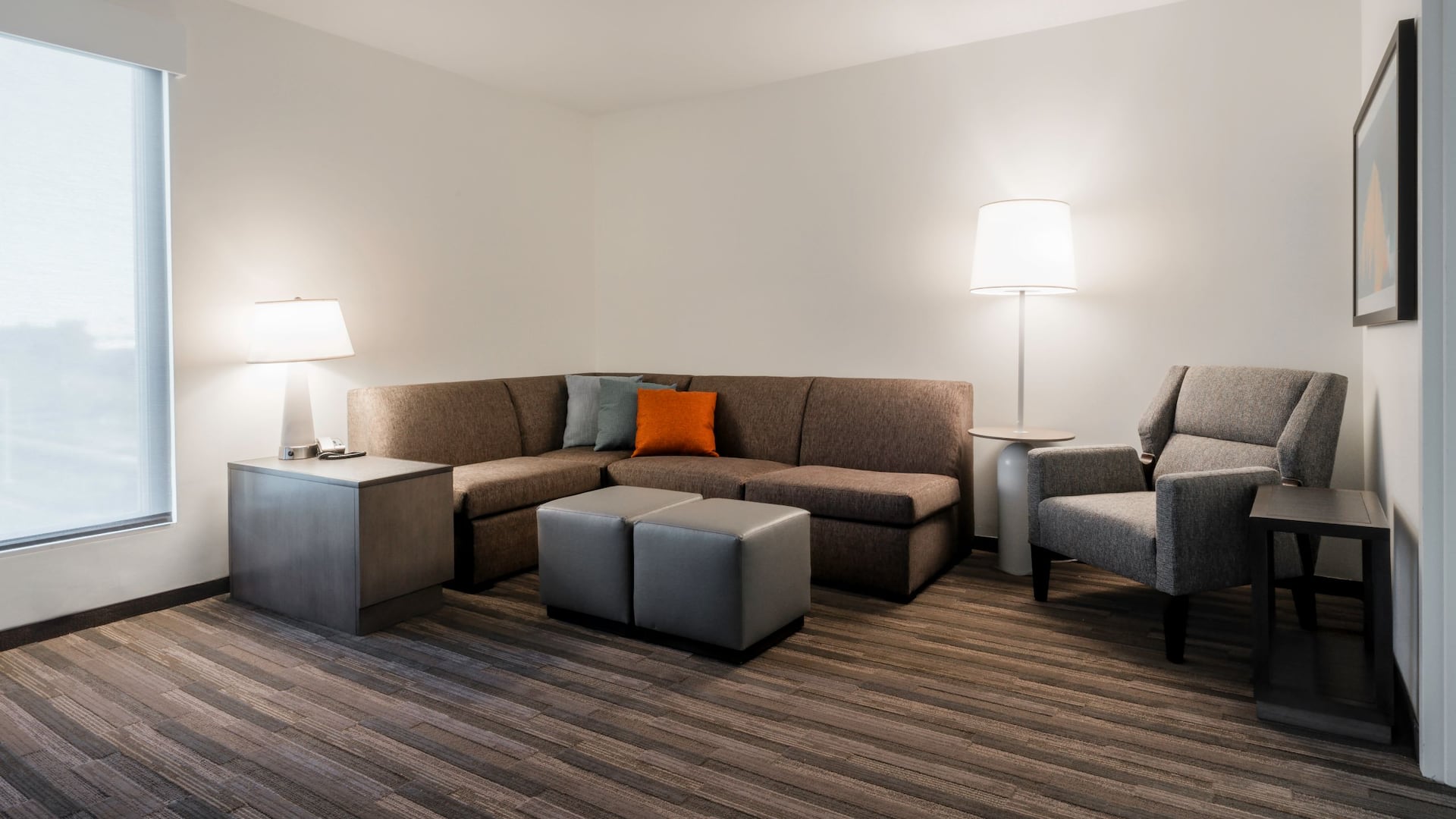 2 de 3 Hyatt House Sacramento Airport / Natomas Living Room Seating