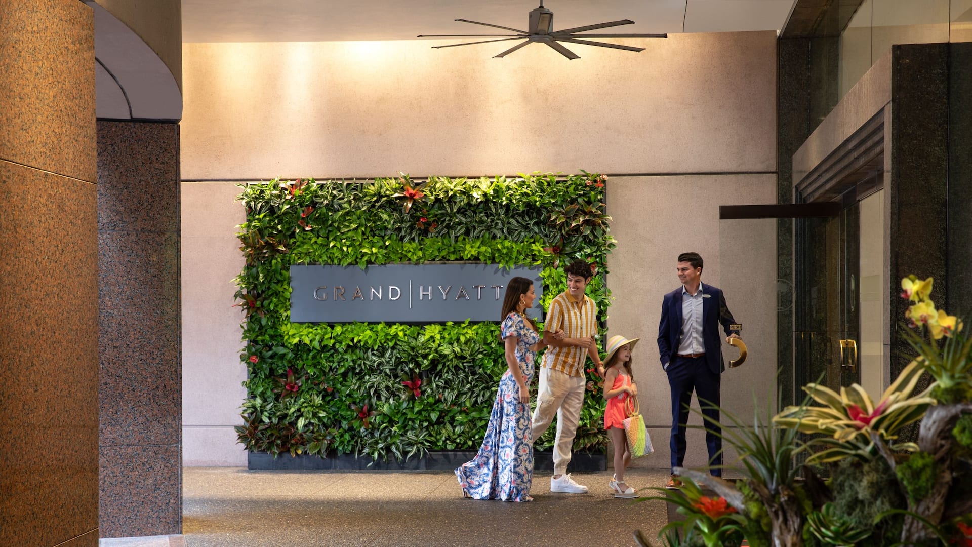 Grand Hyatt Tampa Bay Front Entry