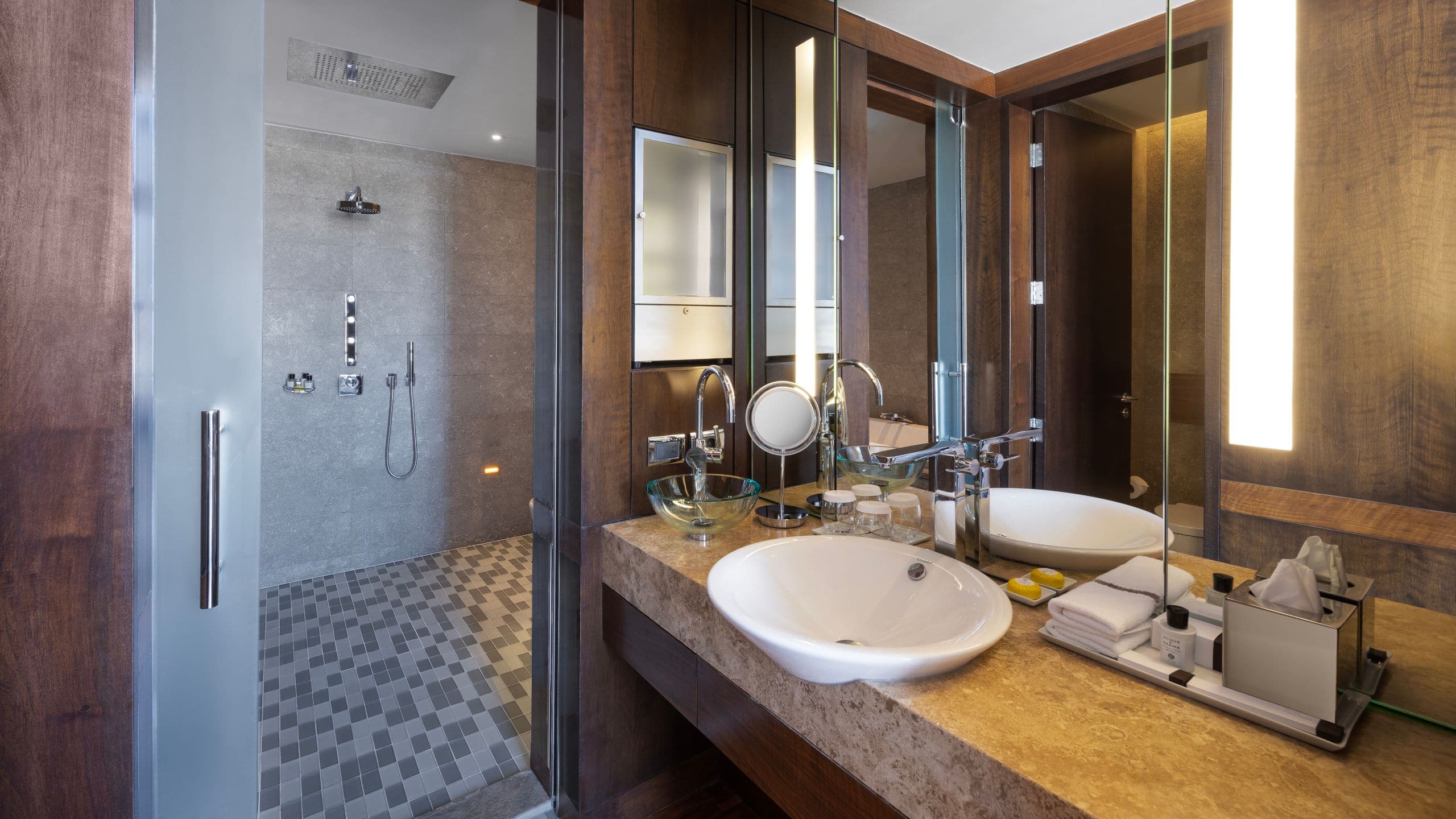 4 de 6 Park Hyatt Istanbul - Macka Palas Park Terrace Suite Bathroom Sink