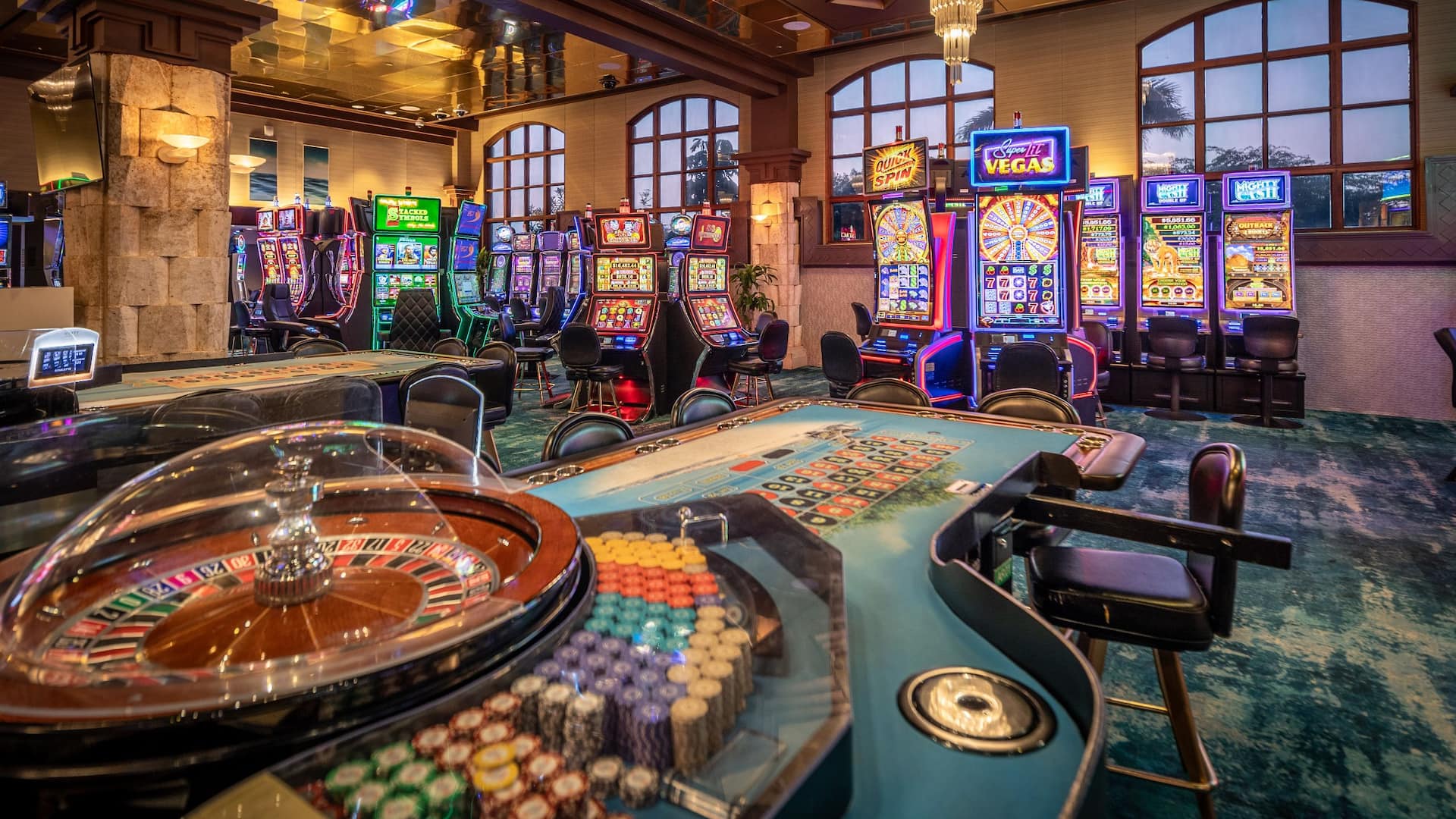 Hyatt Regency Aruba Resort Spa and Casino Casino Table Slots