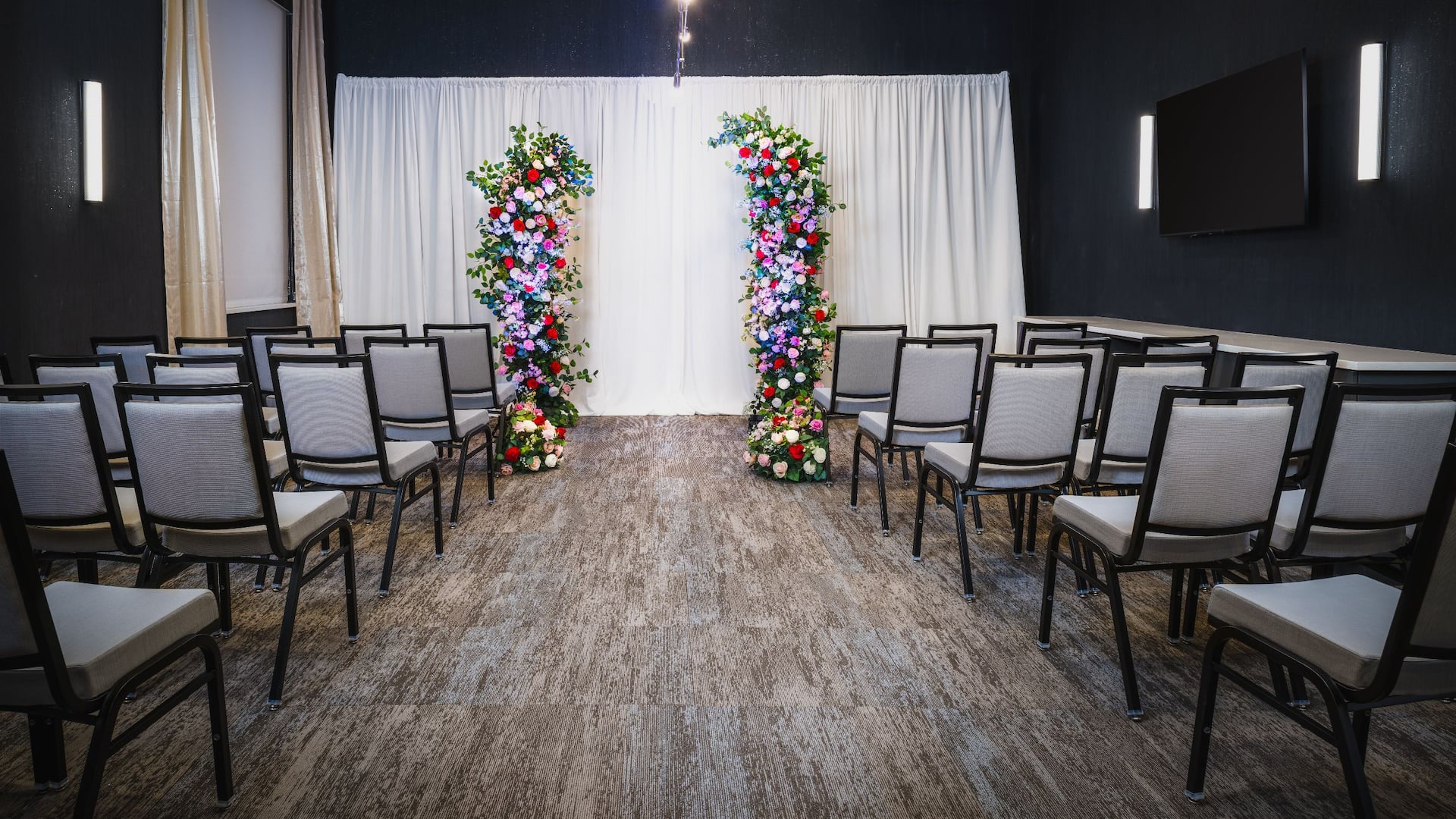 Hyatt Place Nashville / Green Hills Meeting Room Wedding Setup