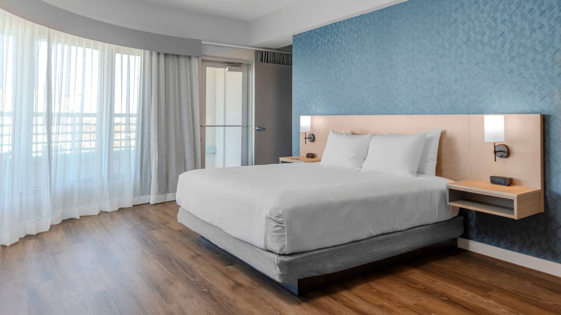 Hyatt Place St. Augustine / Vilano Beach One Bedroom Suite With Balcony