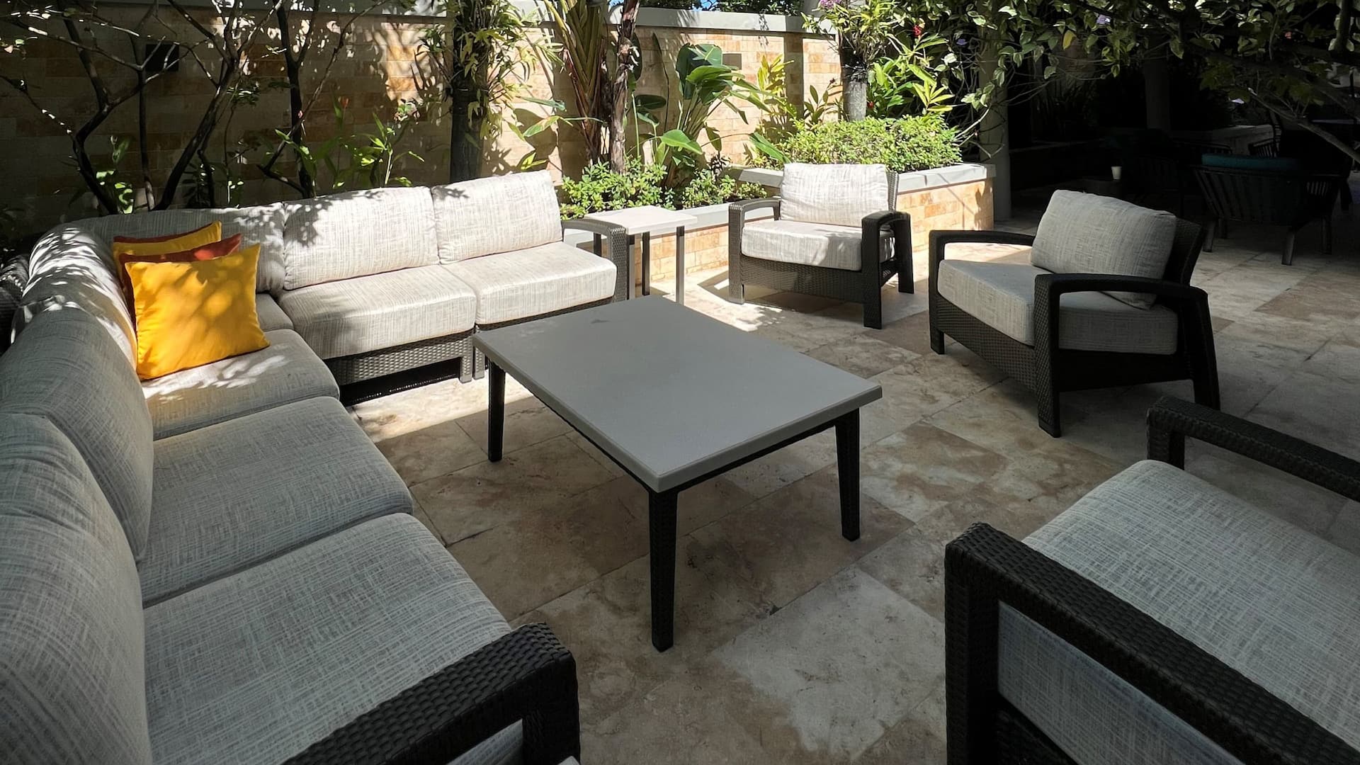 Hyatt House San Juan Patio Area
