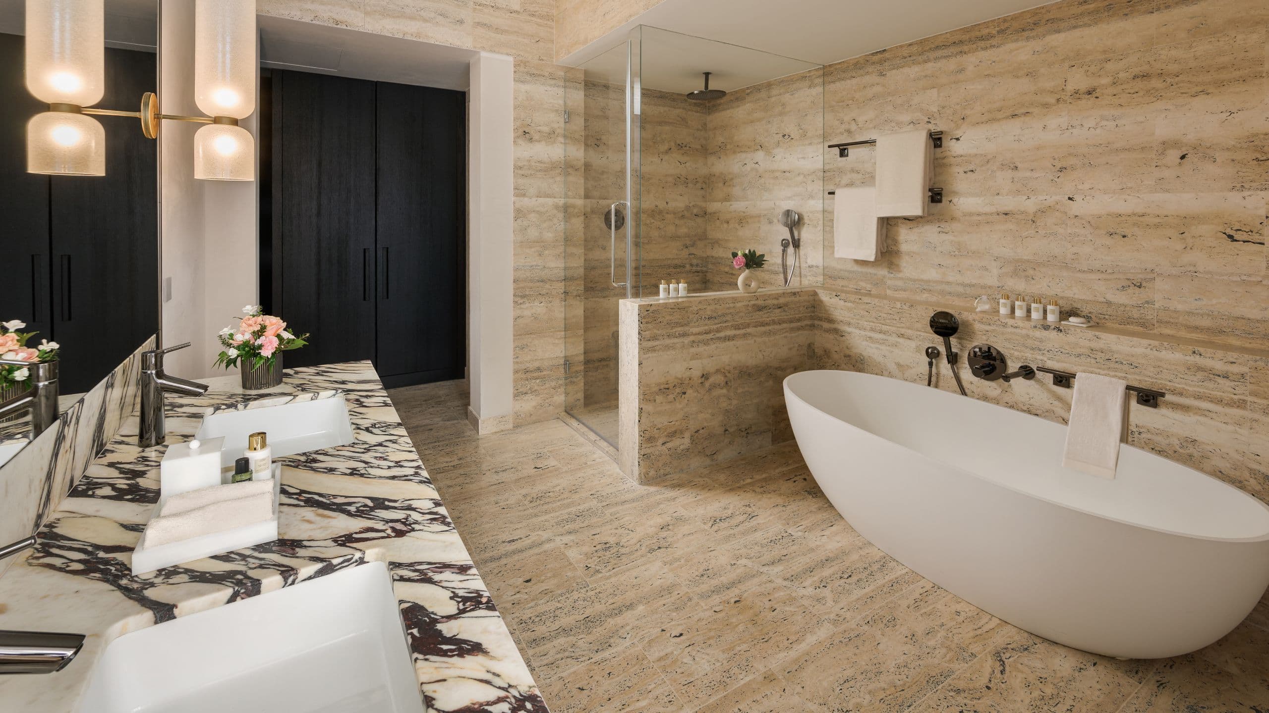 第 3，共 5 Park Hyatt Milan Prestige Suite Bathroom
