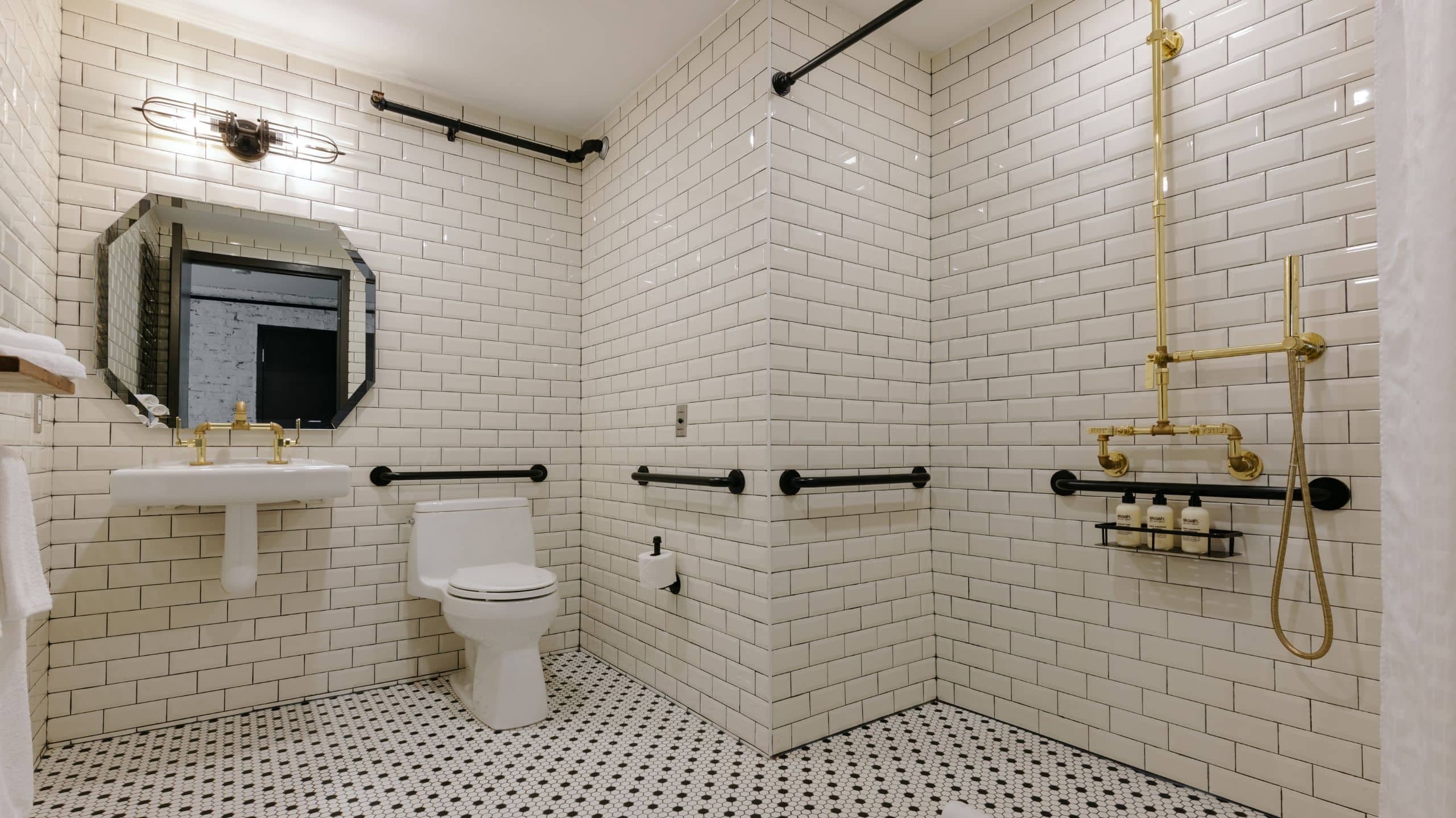 The Anndore House Accessible One Queen Loft Bathroom