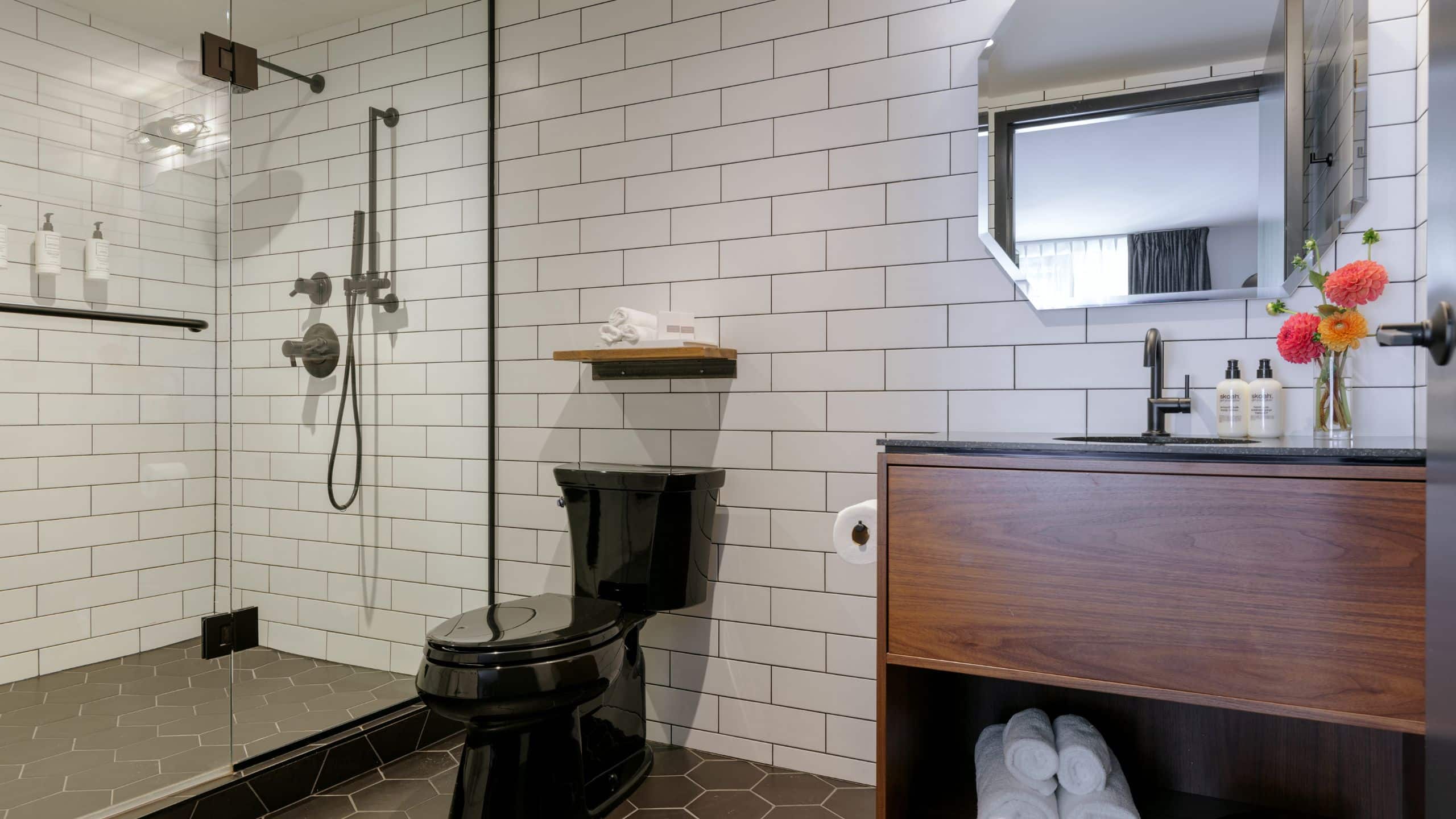 The Anndore House The Apartment Suite Bathroom