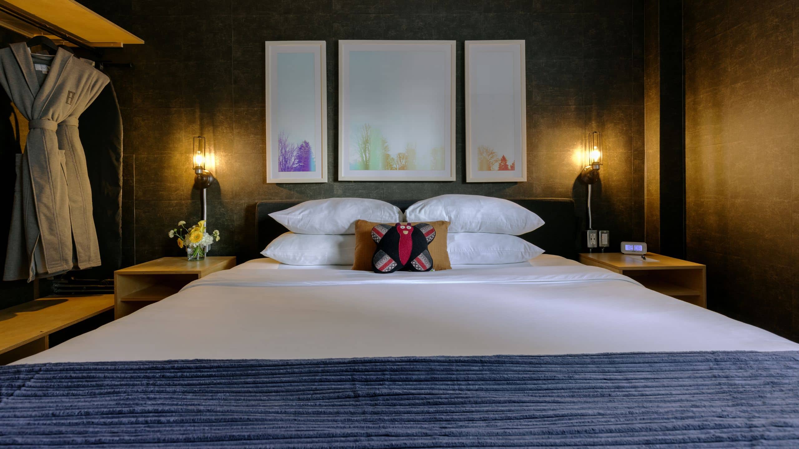 The Anndore House The Master Suite Bed