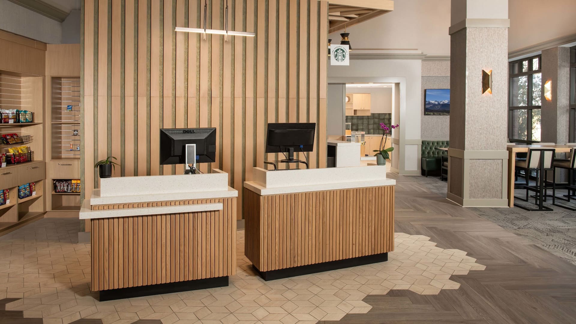 Hyatt Place Denver-South/Park Meadows Lobby Front Desk