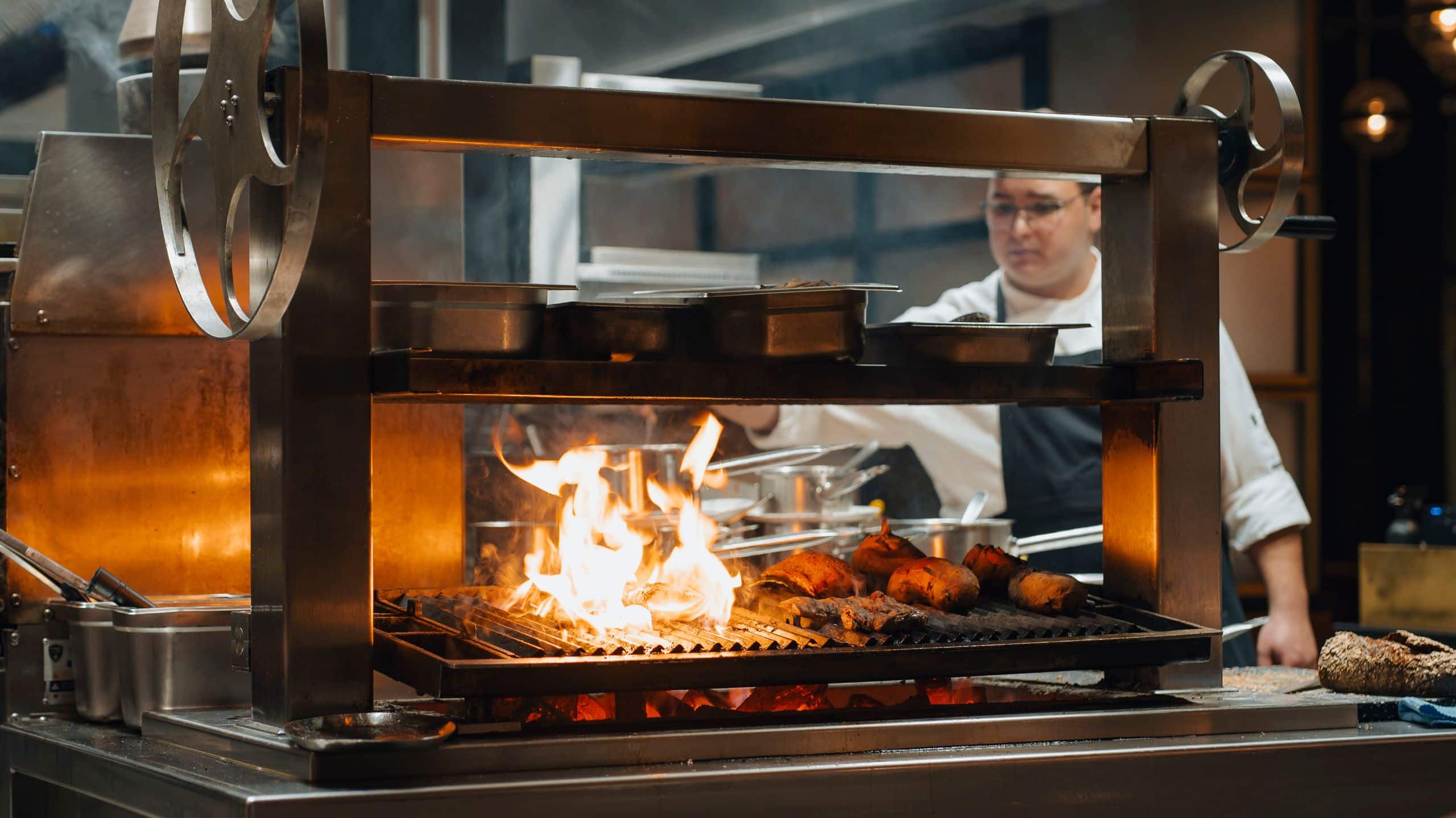 Andaz Munich Schwabinger Tor Lito Tlb Grill And Chef Behind