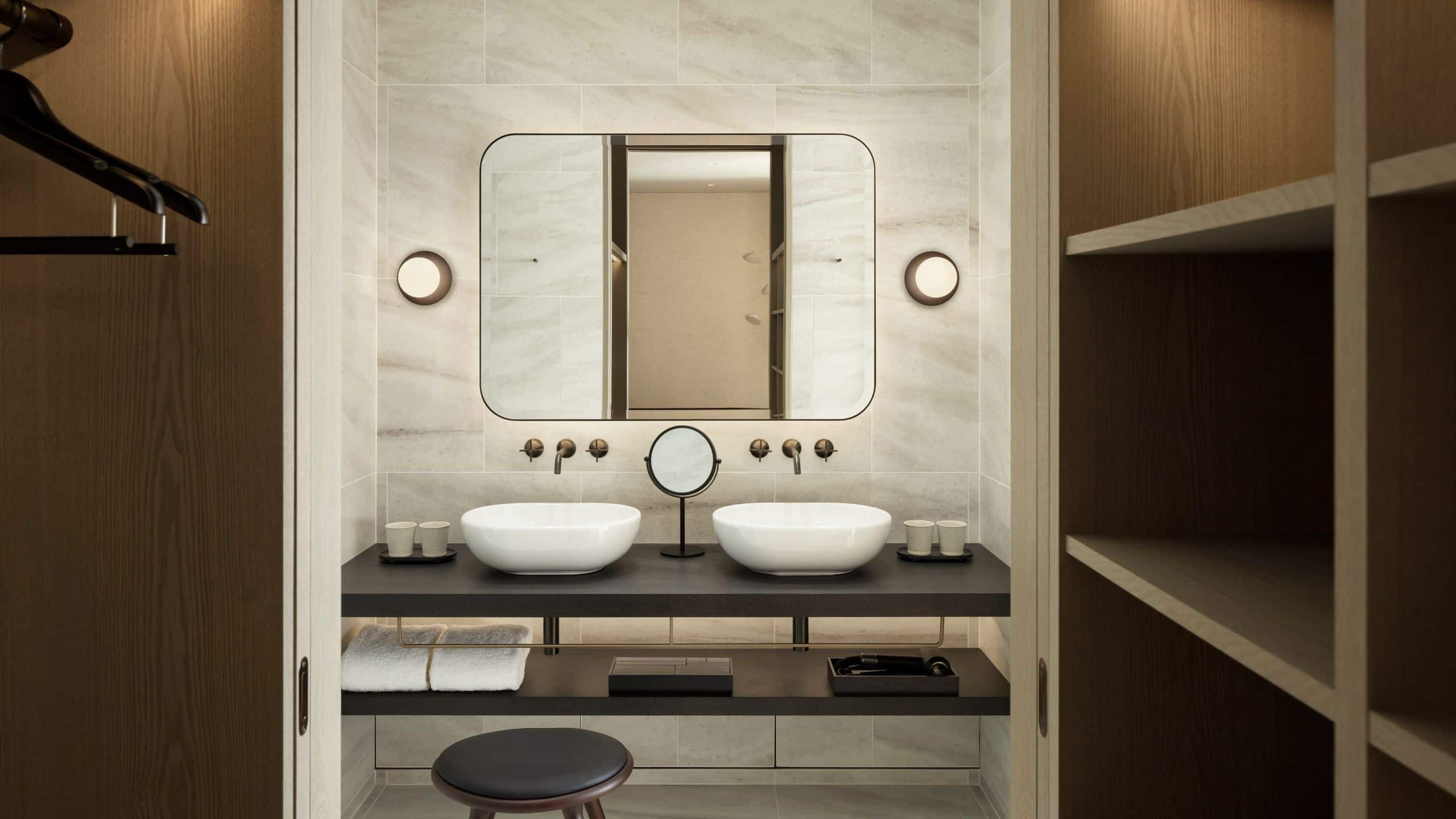 3 из 4 Hotel Toranomon Hills Deluxe Suite Twin Bathroom Sink