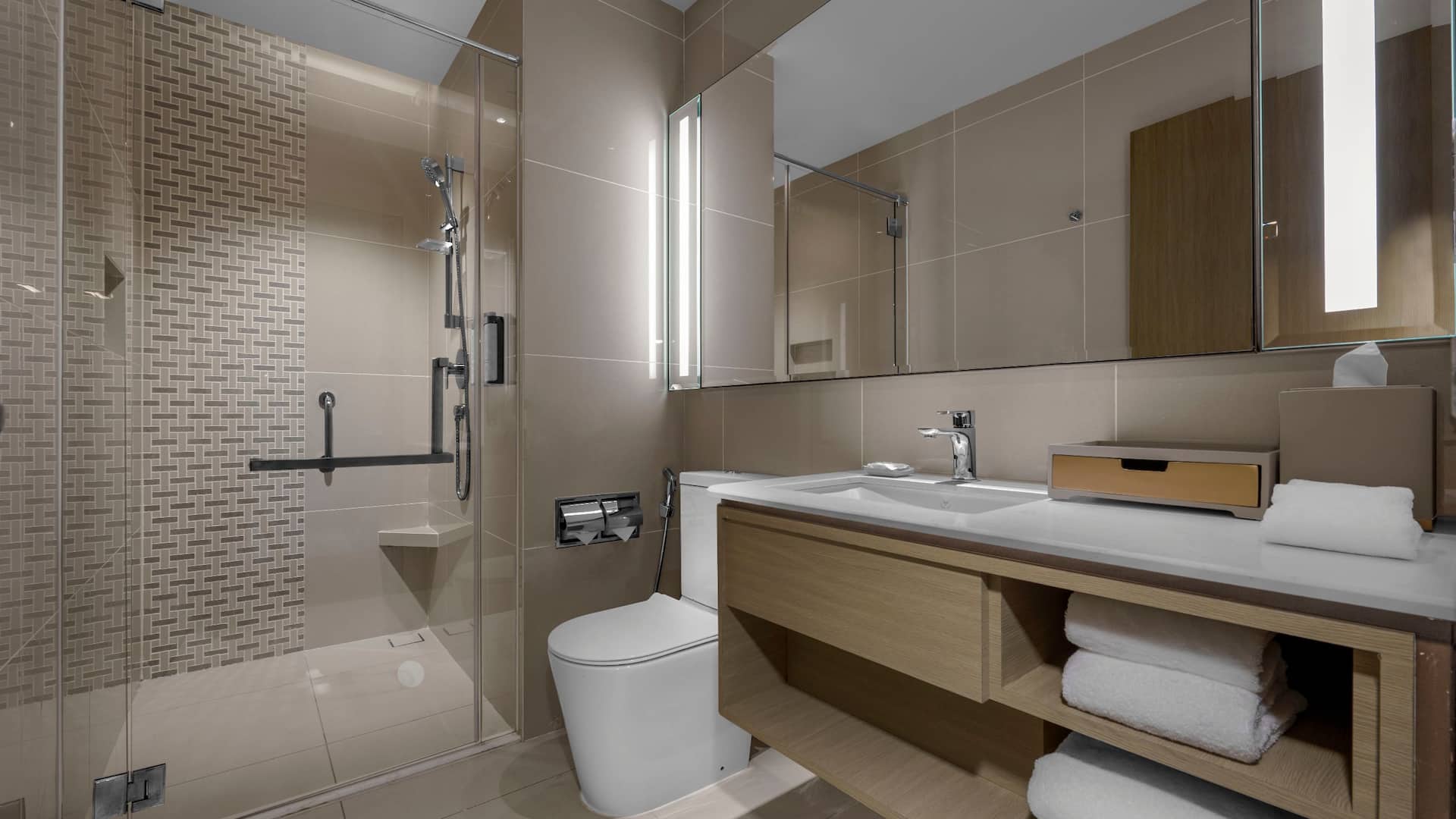 2/2 Hyatt Place Johor Bahru Paradigm Mall Bathroom