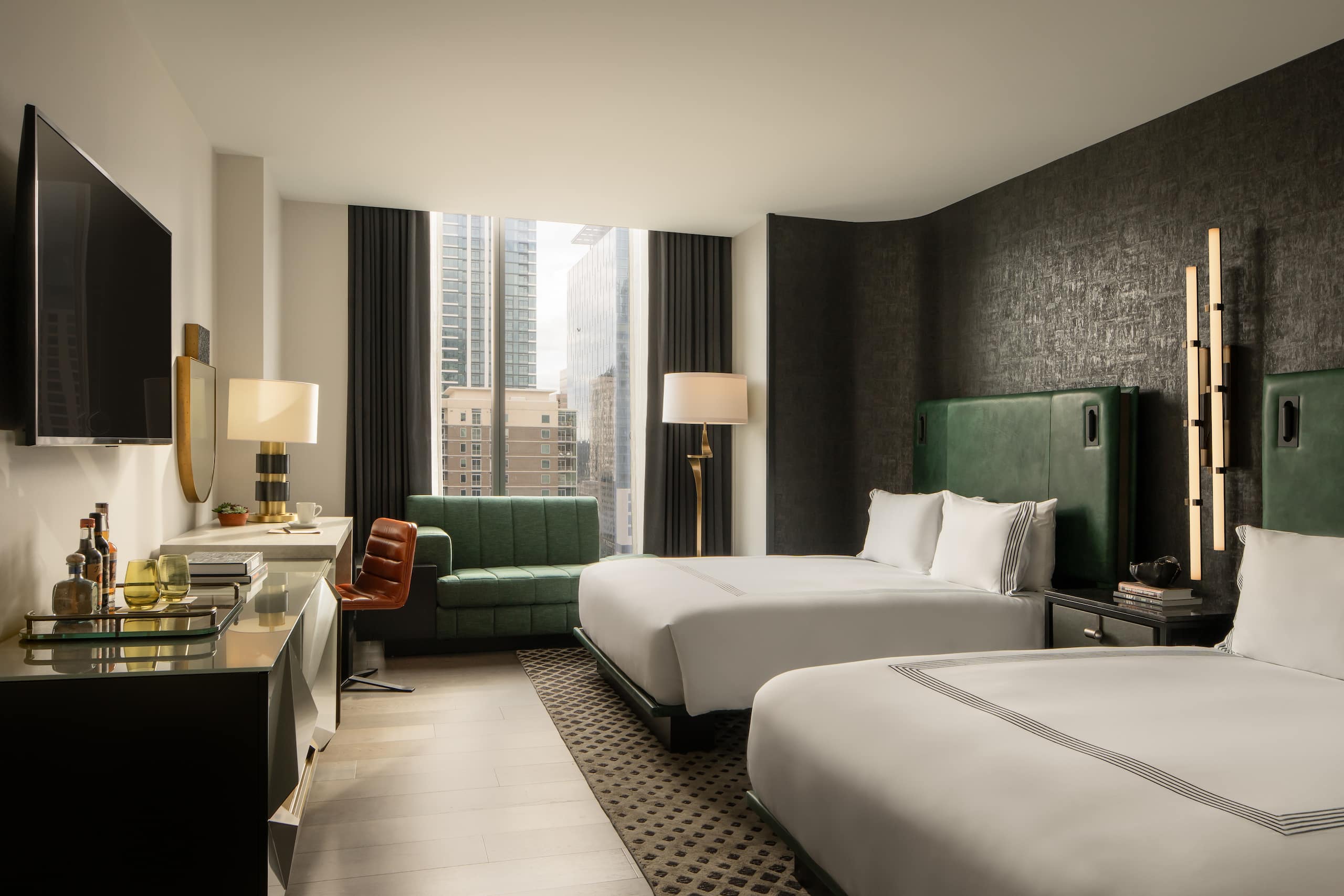 Thompson Austin Double Queen City View