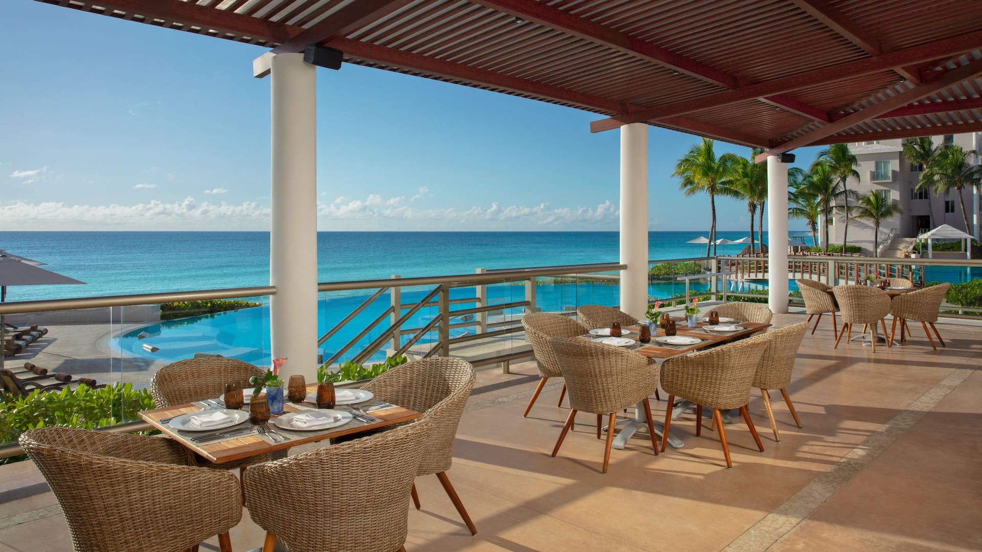 Castaways Restaurant Terrace