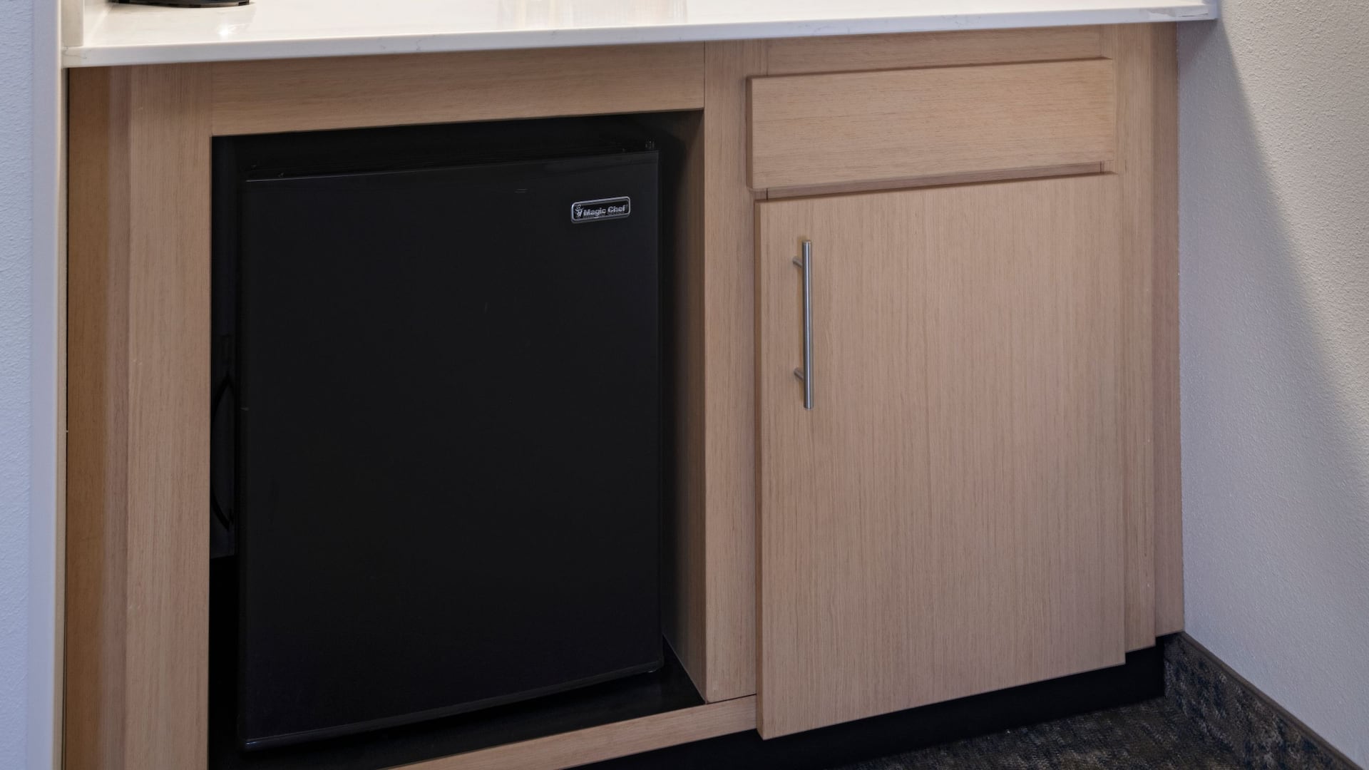 Hyatt Place Austin / Arboretum Fridge Console
