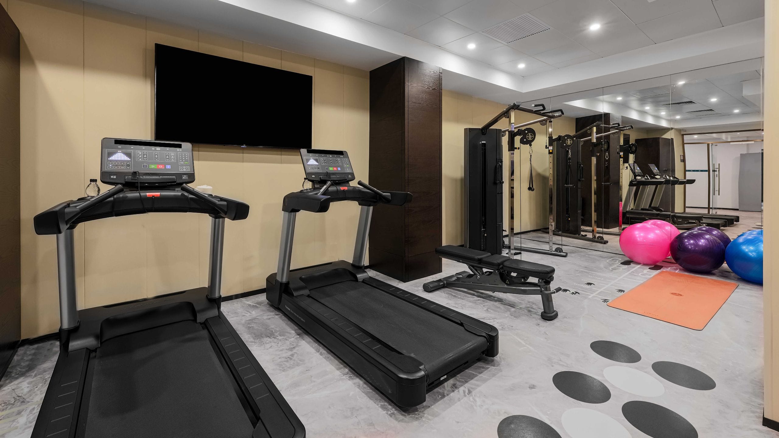 UrCove Beijing Forbidden City Gym Yoga