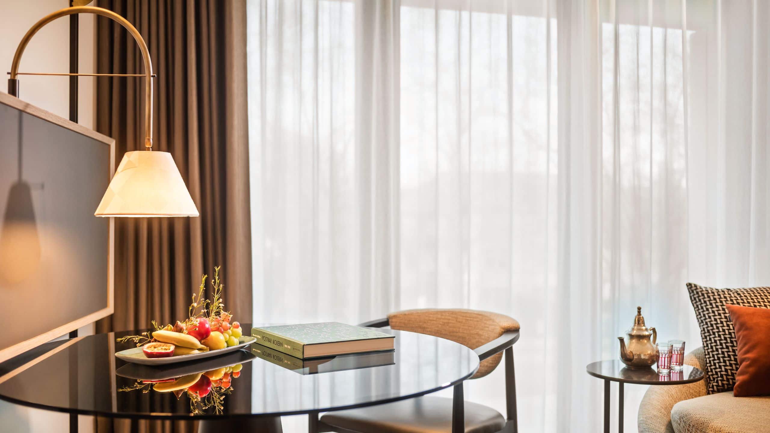 第 1，共 1 Kennedy 89 King Room Table