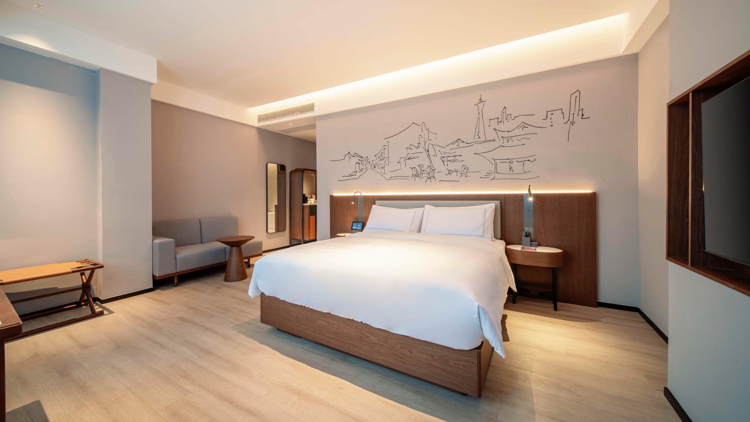 UrCove Chengdu Wenshu Monastery Taikoo Li Executive Grand King Bed