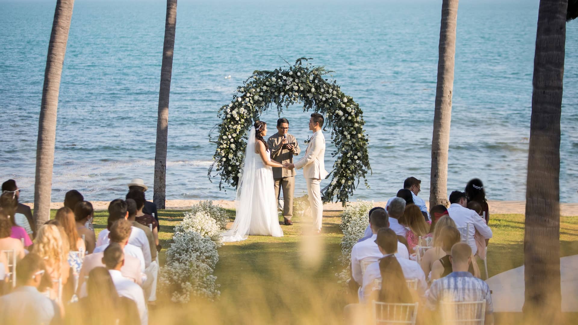 第 1，共 1 Hyatt Regency Koh Samui Beach-Lawn-Wedding-Vows.jpg