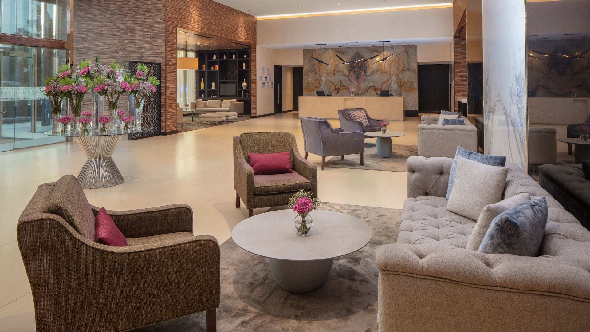 Hyatt Place Riyadh Al Sulaimania Lobby Front Desk