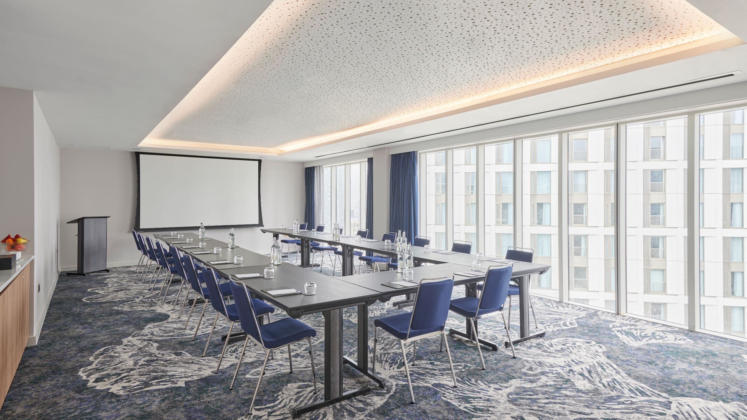 Hyatt Regency London Stratford Dalston Suite U Shape Setup